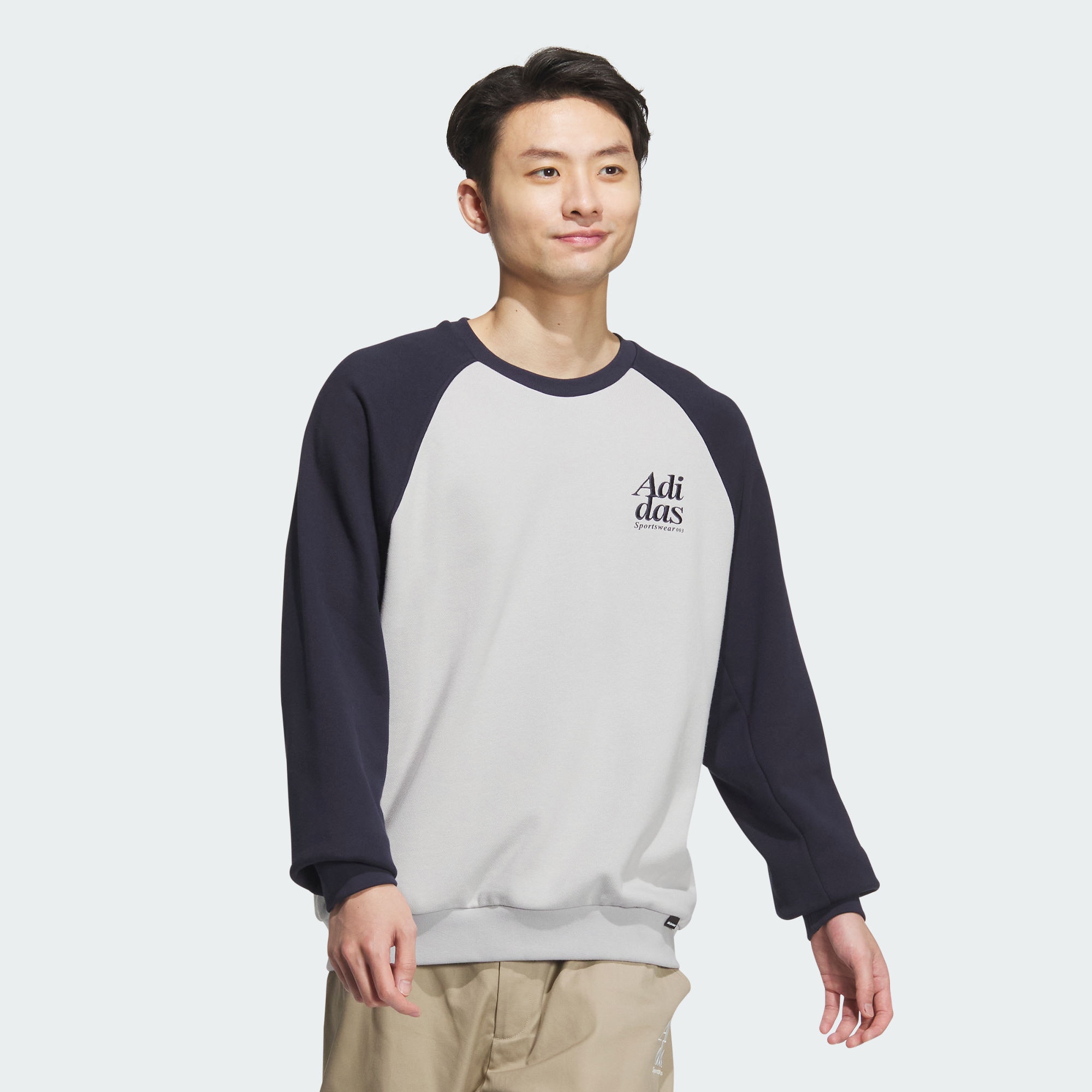 Мужской свитшот adidas SMALL LOGO SWEATSHIRT JE6112