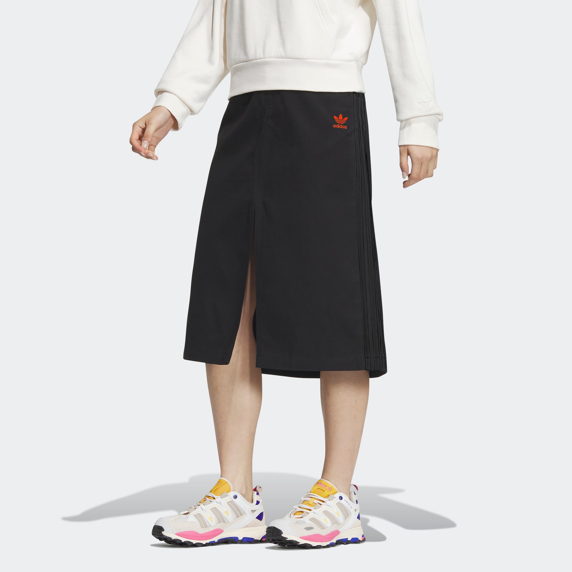 Женская юбка adidas V-DAY SKIRT JE3493