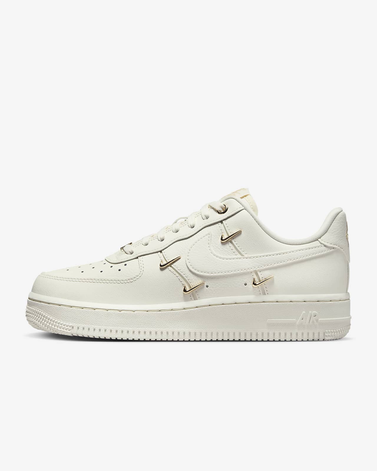 Женские кроссовки Nike Air Force 1 ’07 LX золотые