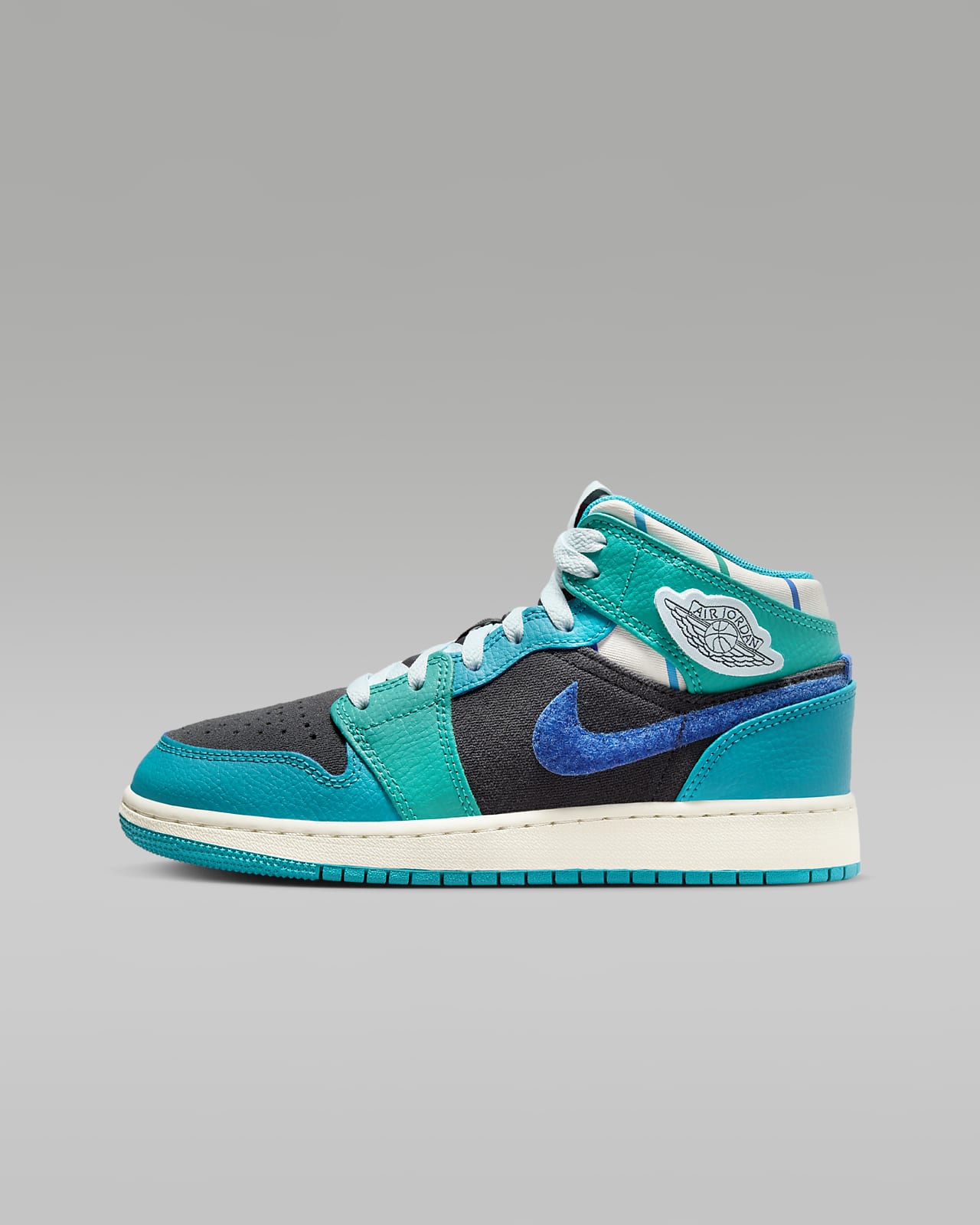 Детские кроссовки nike Air Jordan 1 Mid SS (GS)