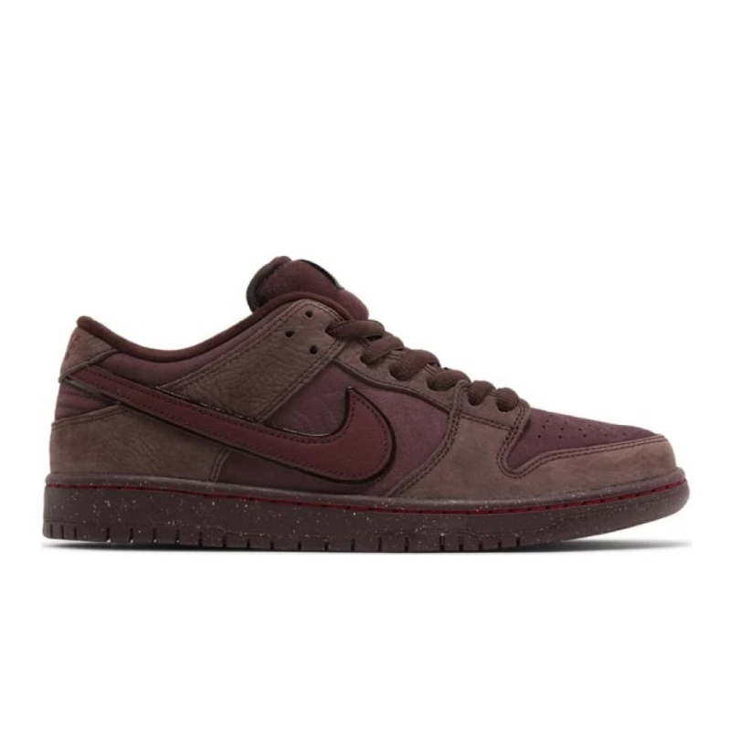 Кроссовки Nike SB 'Dunk Low City Of Love Burgundy Crush'