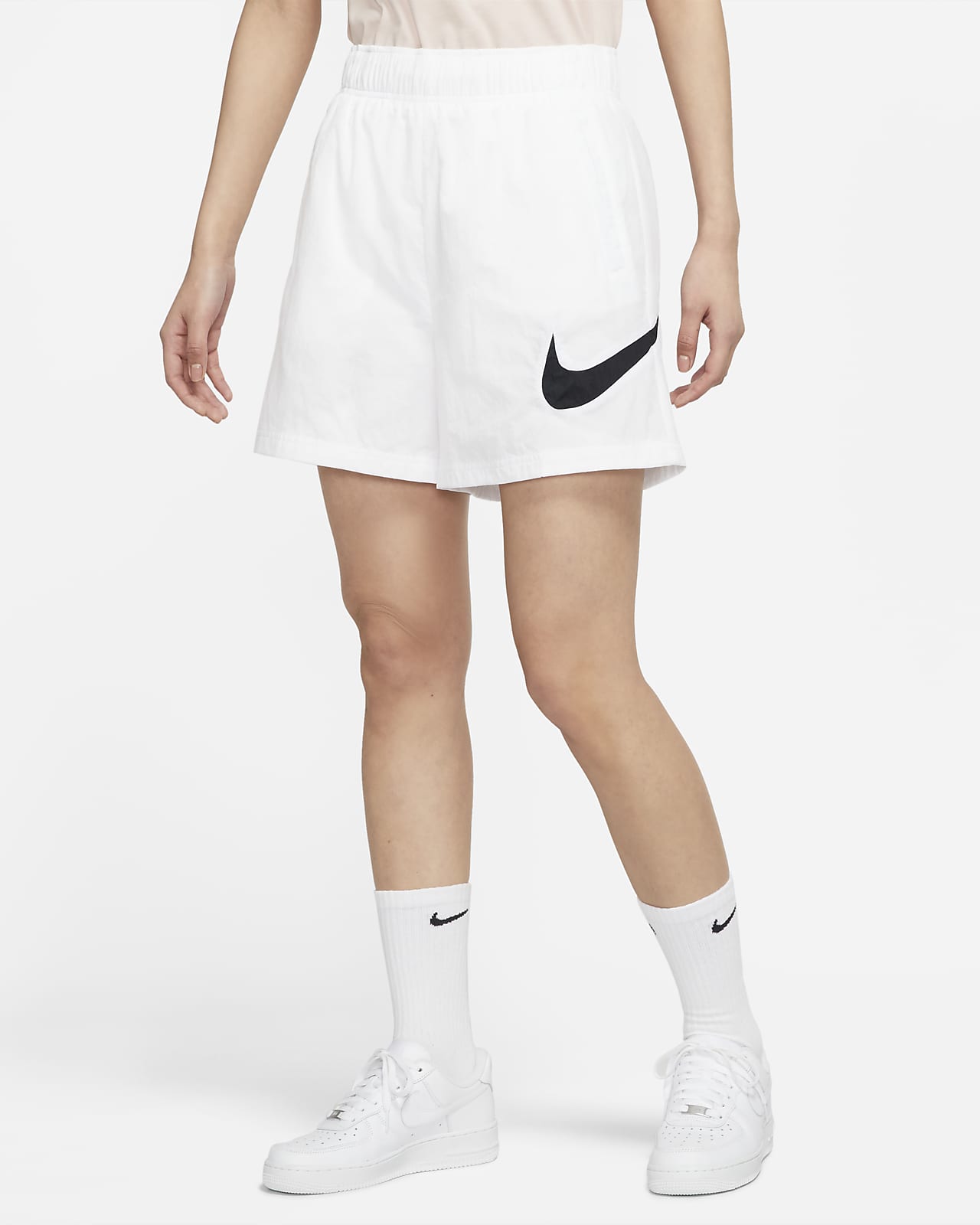 Женские шорты Nike Sportswear Essential черные