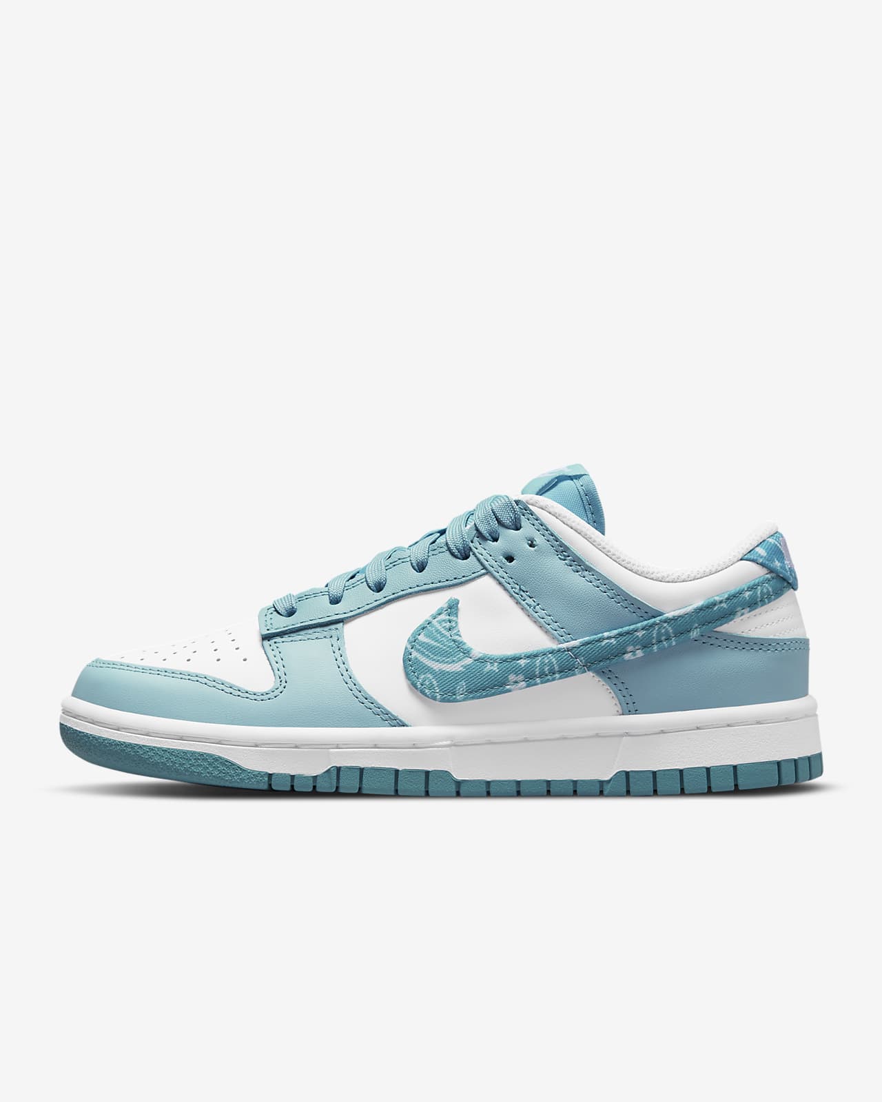 Женские кроссовки Nike Dunk Low ESS