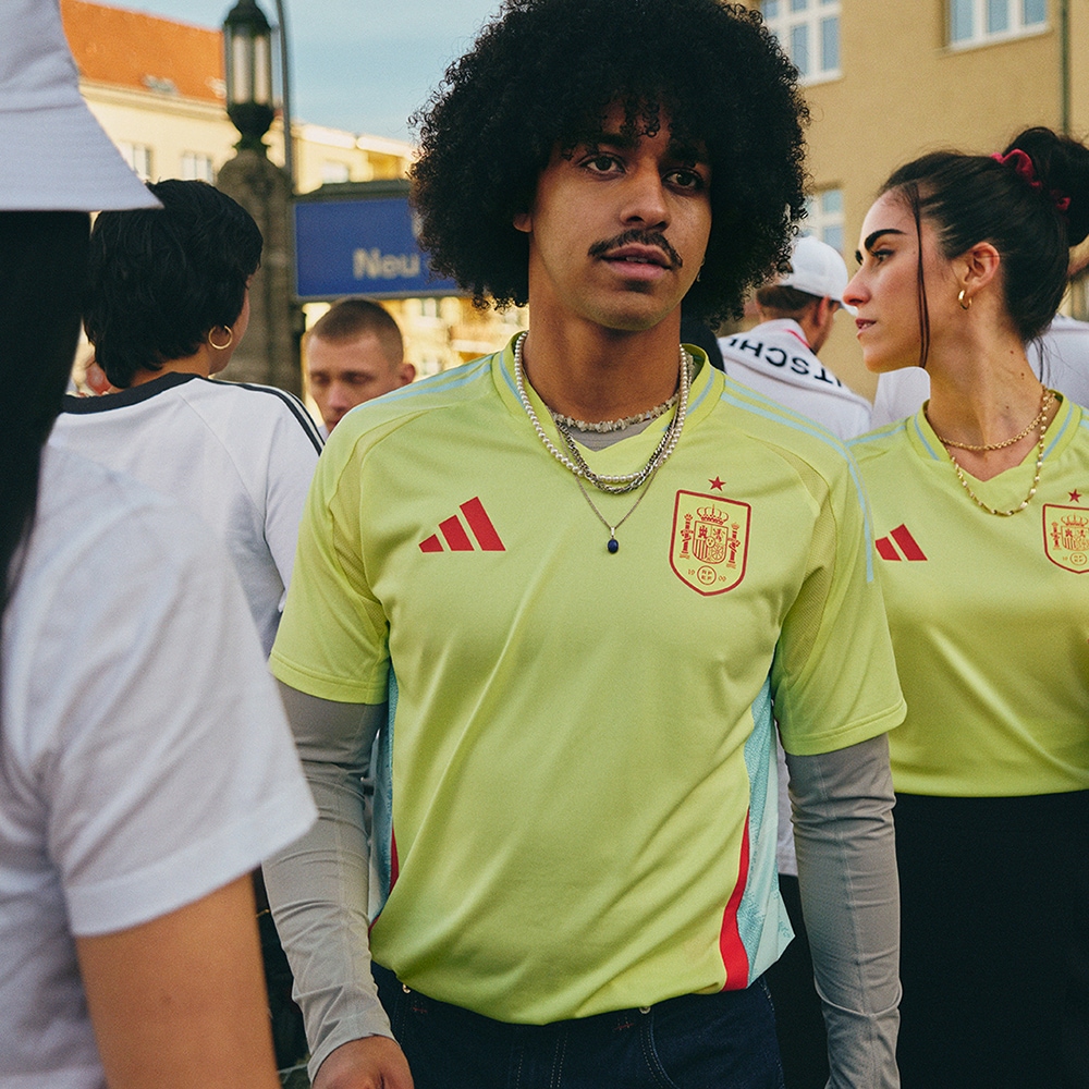 Мужская футболка adidas SPAIN 2024 AWAY AUTHENTIC JERSEY