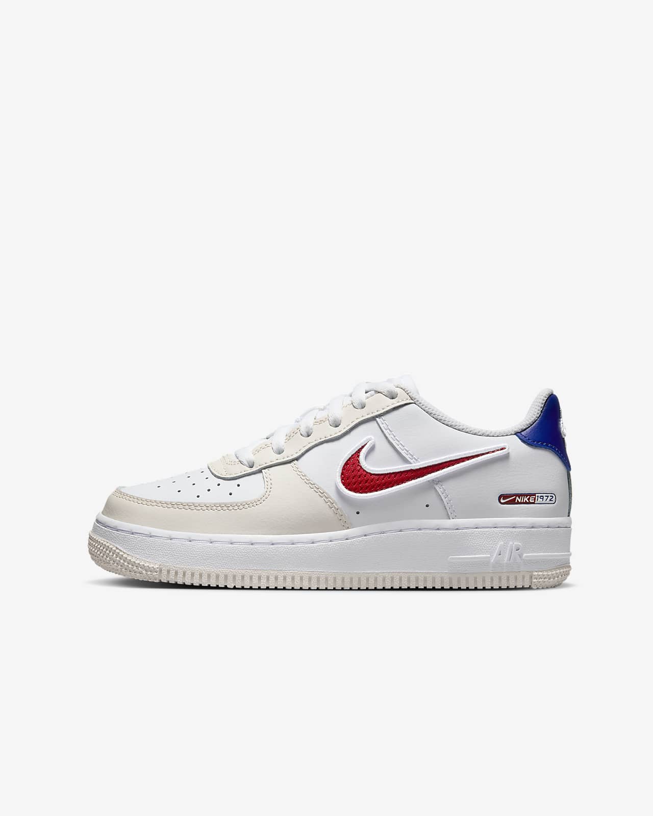 Детские кроссовки Nike Air Force 1 LV8 (GS) белые