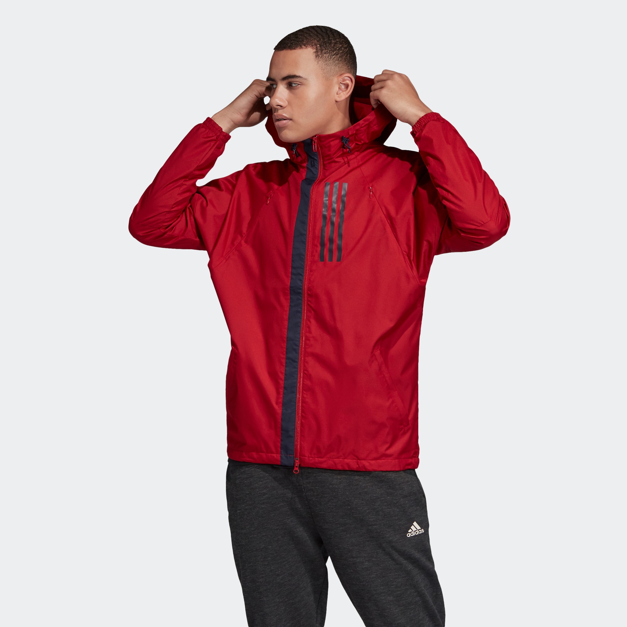 Мужская куртка adidas W.N.D. JACKET EK4625