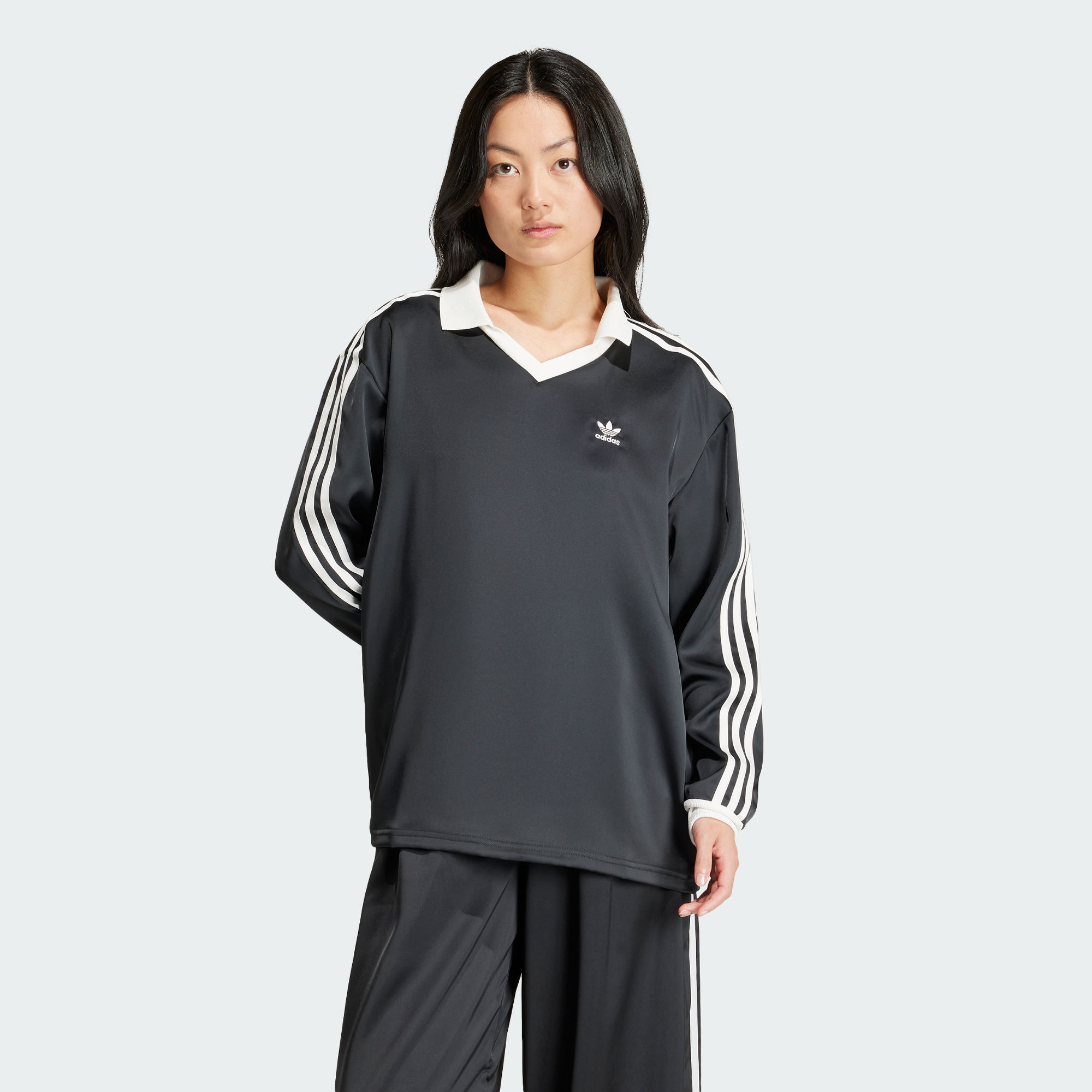 Женская футболка adidas 3-STRIPES SATIN SLEEVE TEE черная