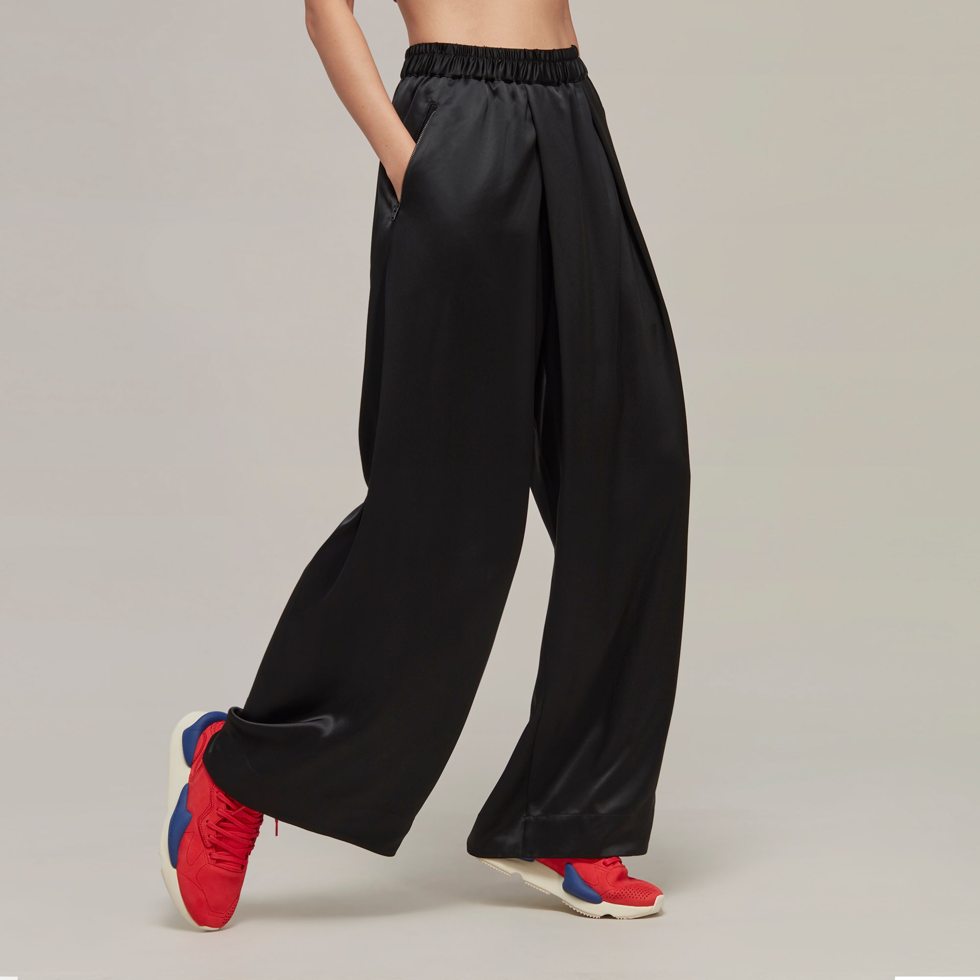 Женские брюки adidas TECH SILK WIDE-LEG PANTS