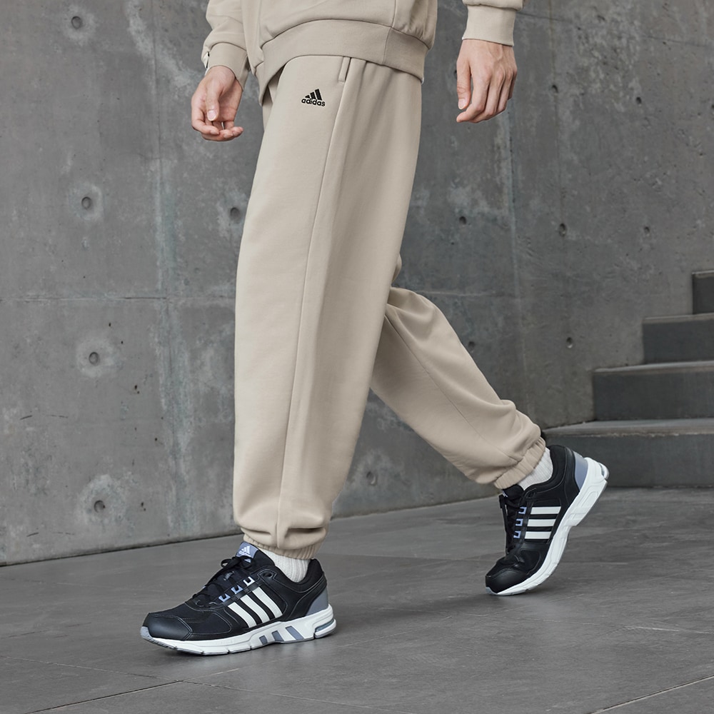 Брюки adidas LOGO PANTS серые