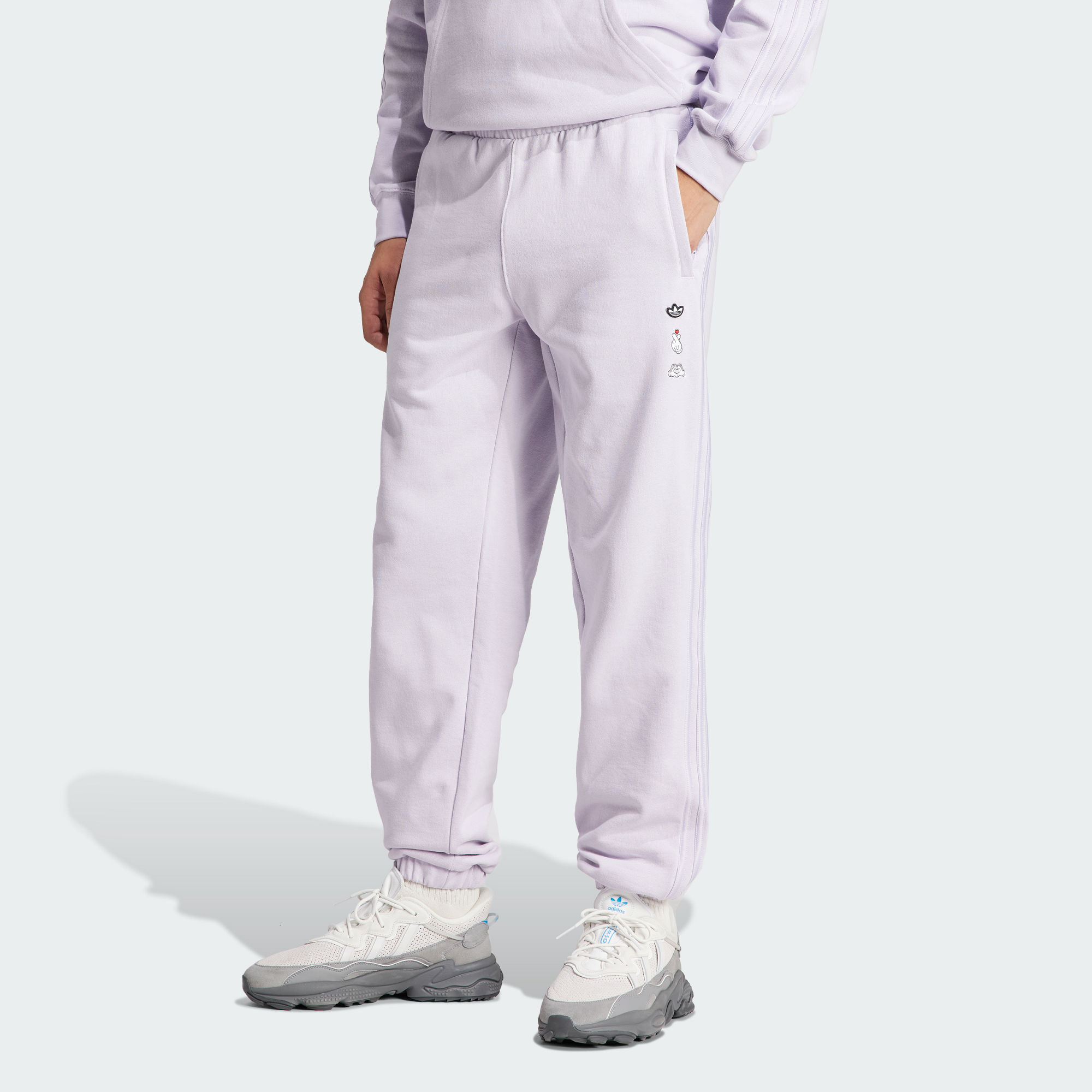 Мужские брюки adidas MICKEY EMBROIDERY SWEAT PANTS серебристые