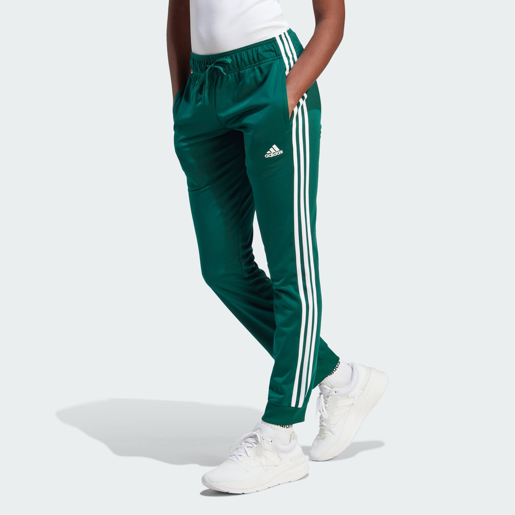 Женские брюки adidas PRIMEGREEN ESSENTIALS TRACK PANTS IM2813