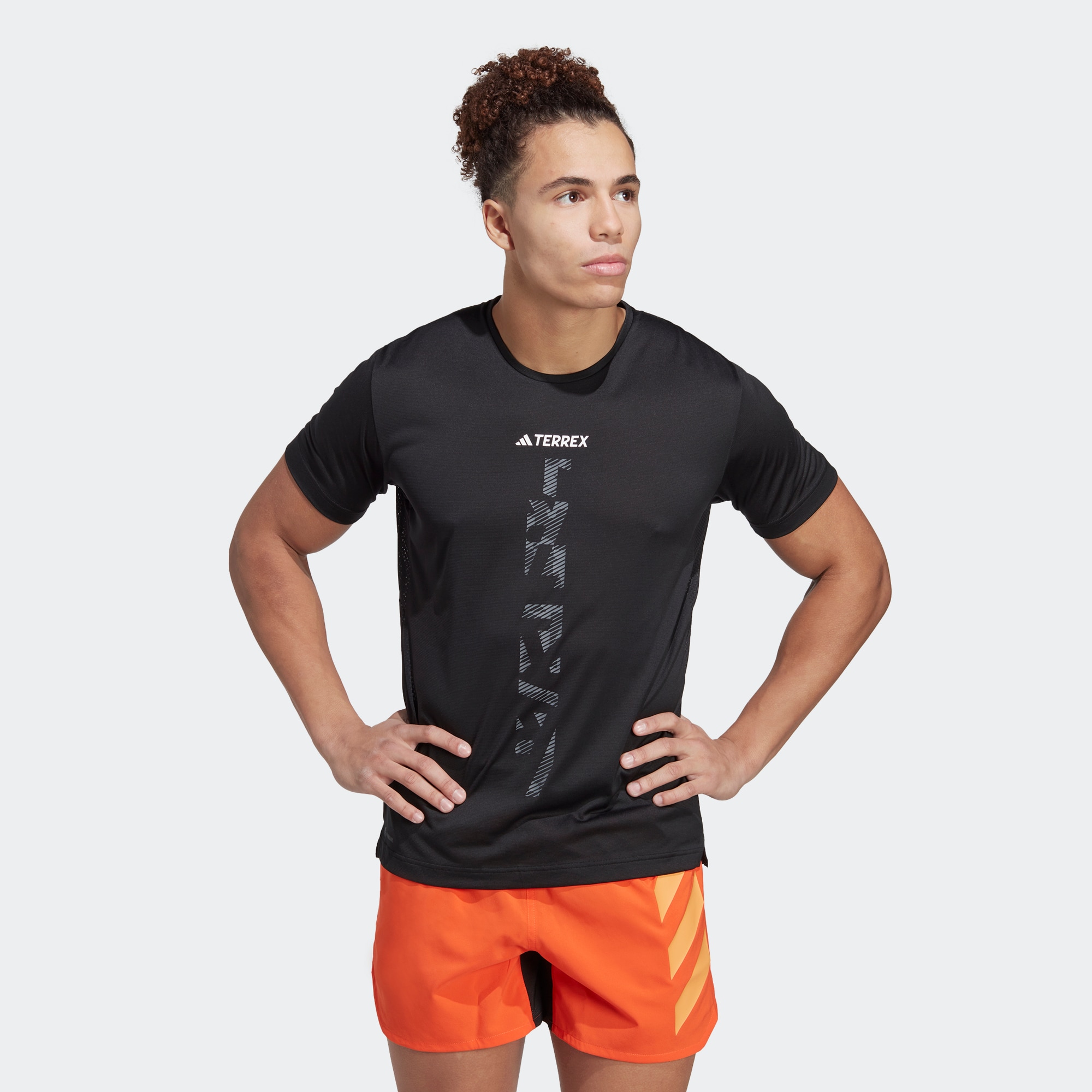 Мужская футболка adidas AGRAVIC TRAIL RUNNING TEE черная