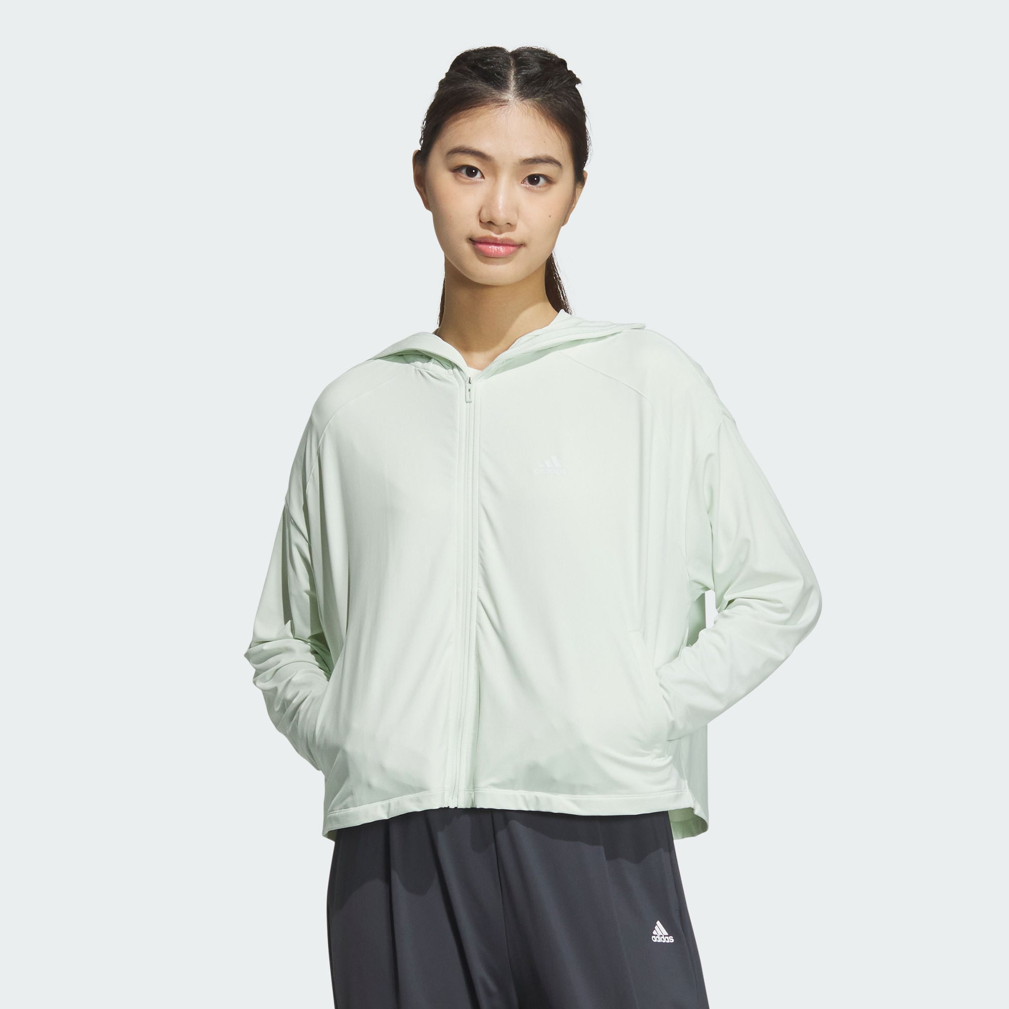 Женская куртка adidas KNIT UPF JACKET зеленая