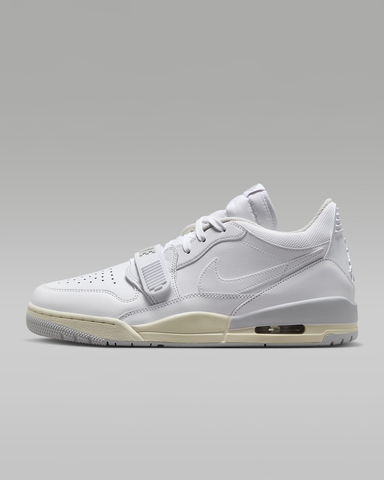 Мужские кроссовки nike Air Jordan Legacy 312 Low белые