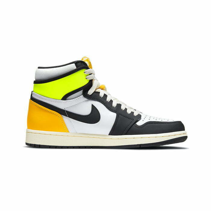 Кроссовки Nike Air Jordan 1 Retro High White Black Volt University Gold