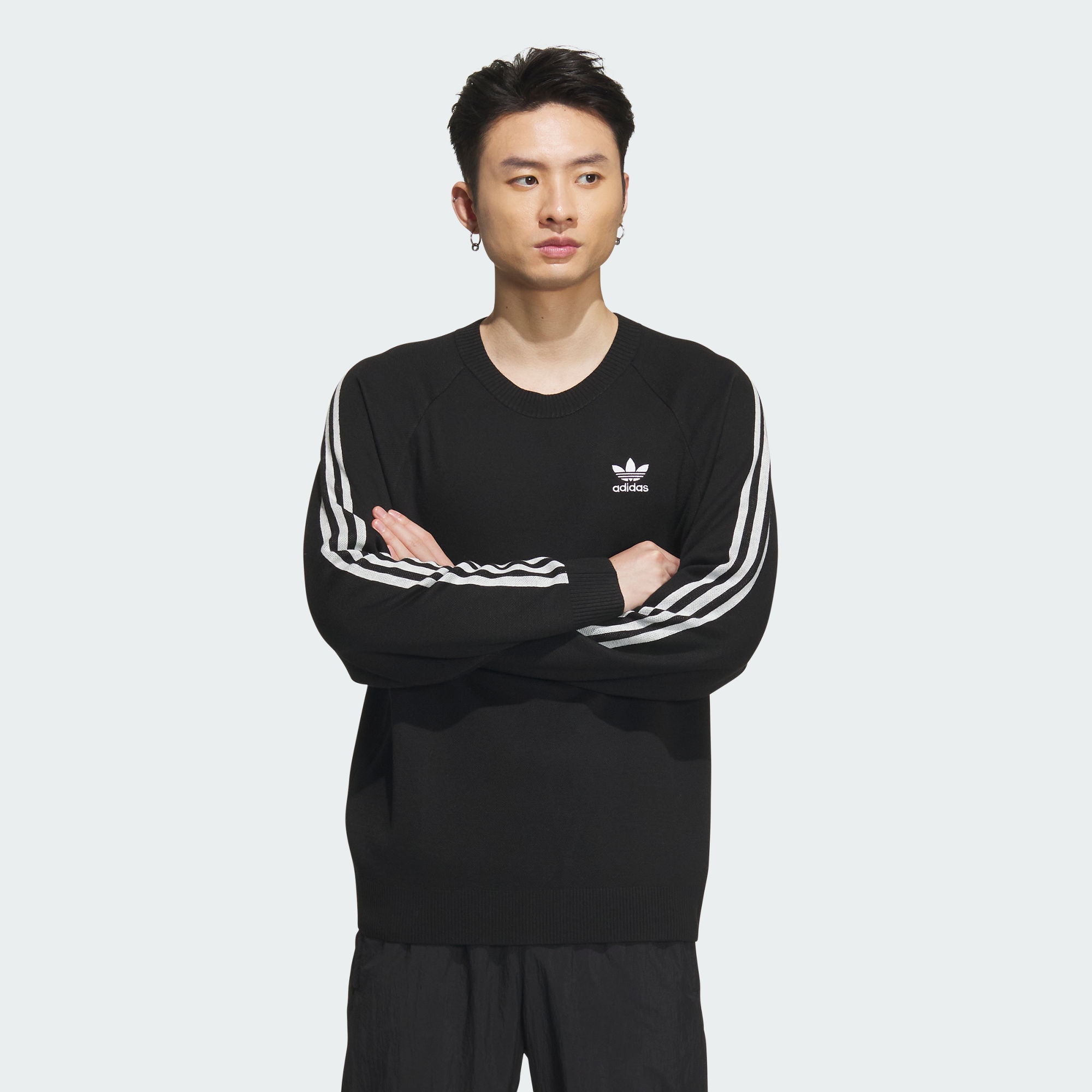 Свитер adidas CLASSIC SWEATER