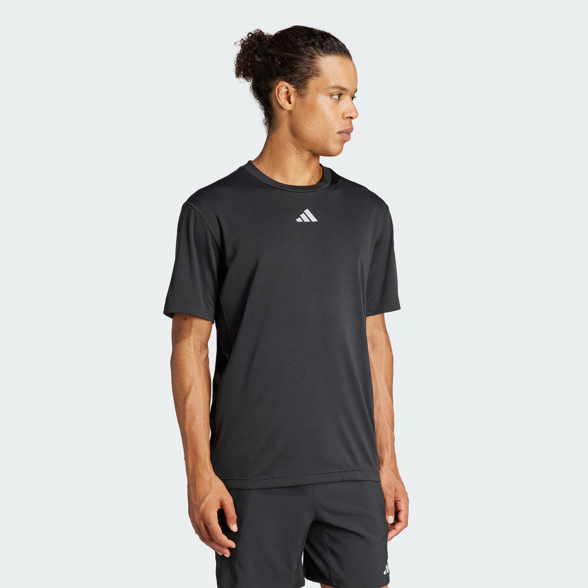 Мужская футболка adidas HIIT WORKOUT 3-STRIPES TEE черная