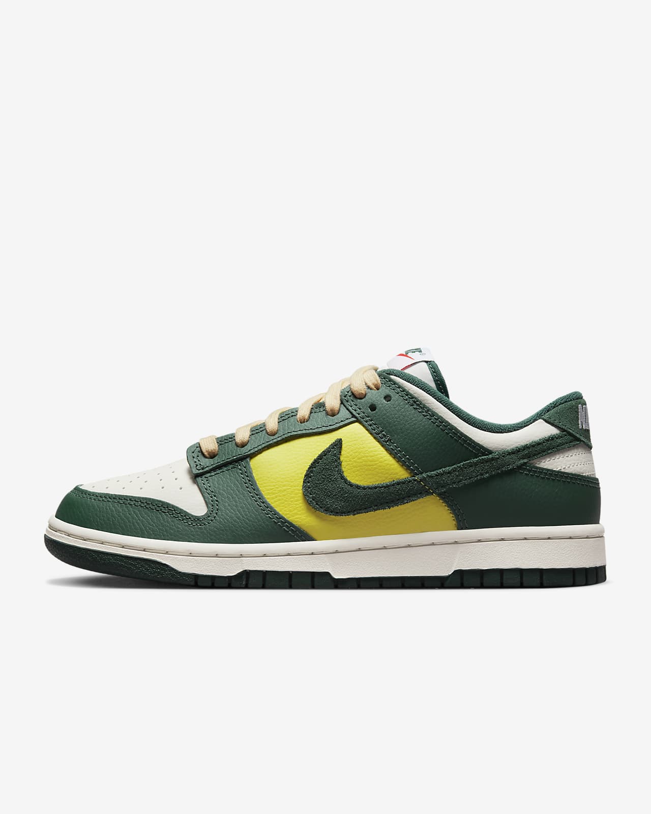 Женские кроссовки Nike Dunk Low SE