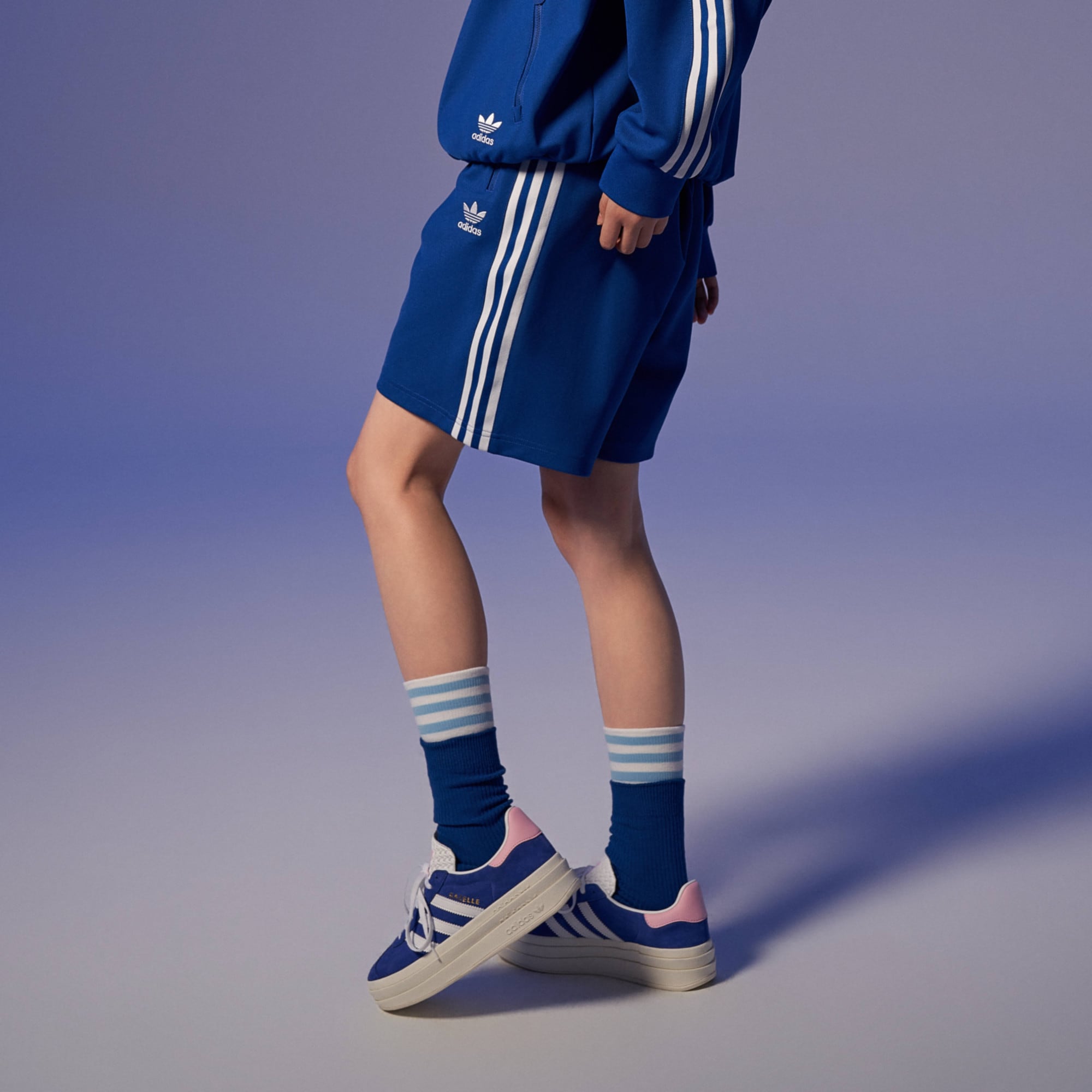 Спортивная одежда adidas SPORTSWEAR SHORTS IT4478