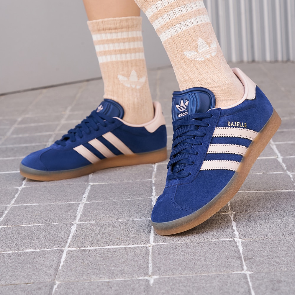 Кроссовки adidas GAZELLE SHOES IG6201