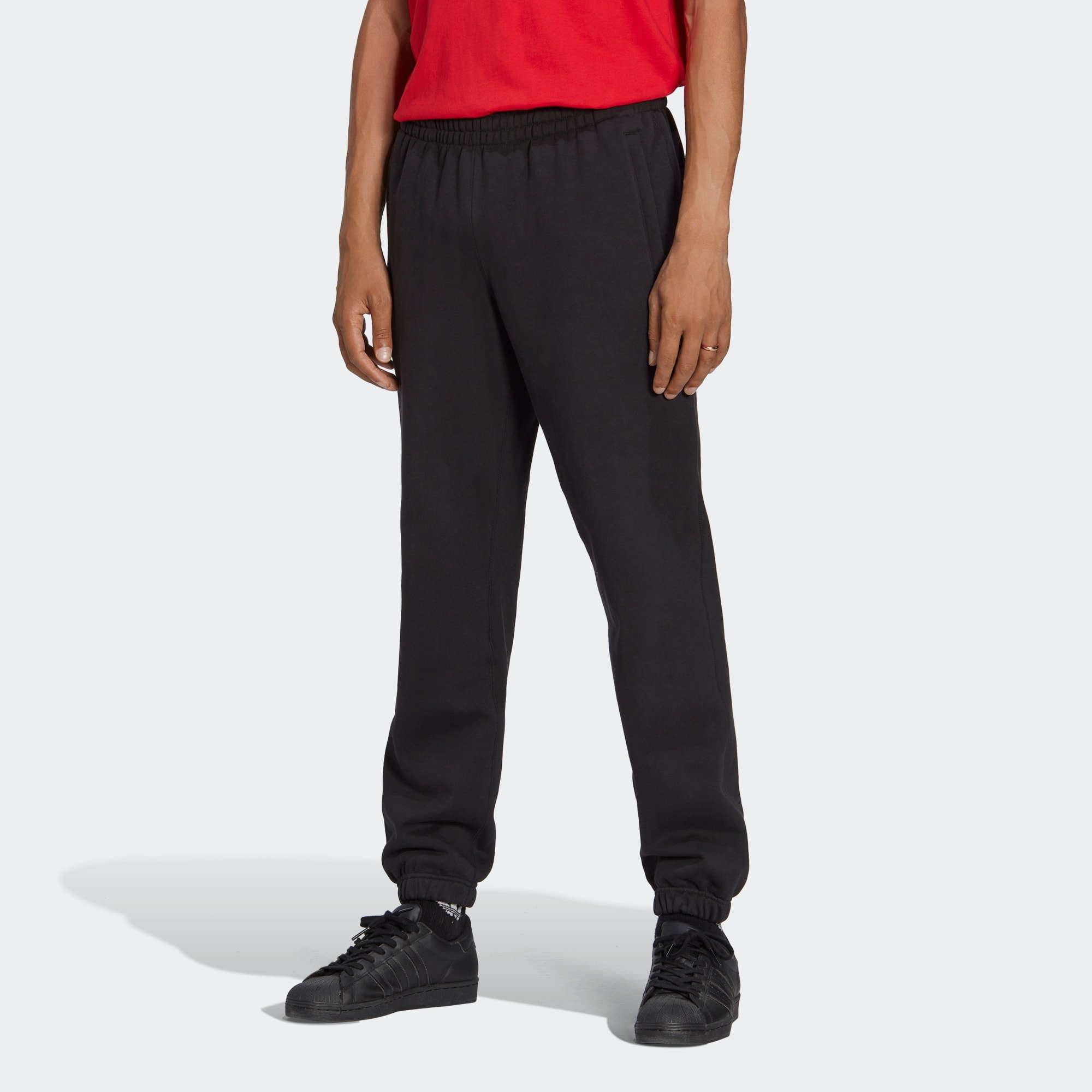 Мужские брюки adidas PREMIUM ESSENTIALS SWEAT PANTS черные