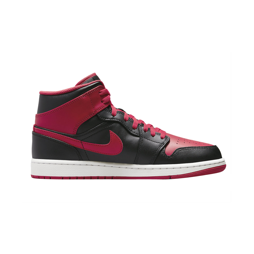 Кроссовки Nike Air Jordan 1 Mid Bred