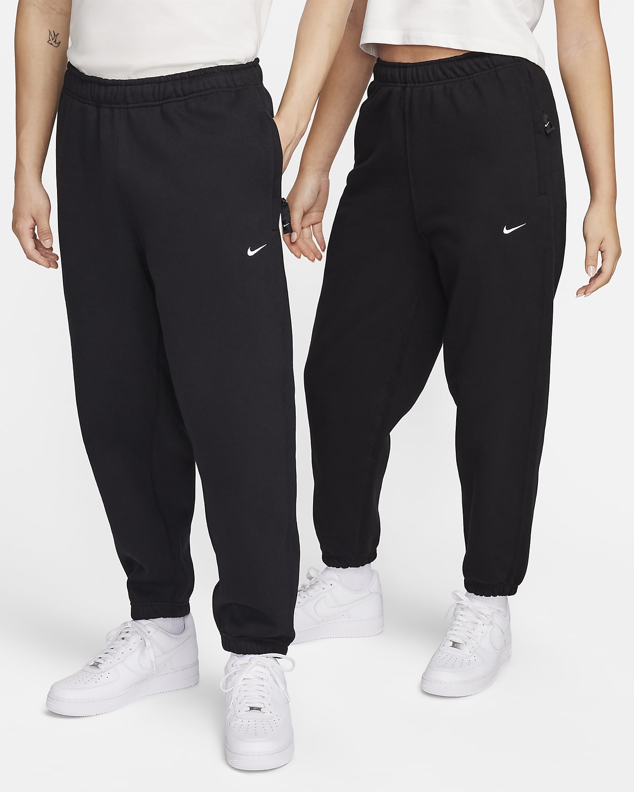 Мужские брюки Nike Solo Swoosh черные