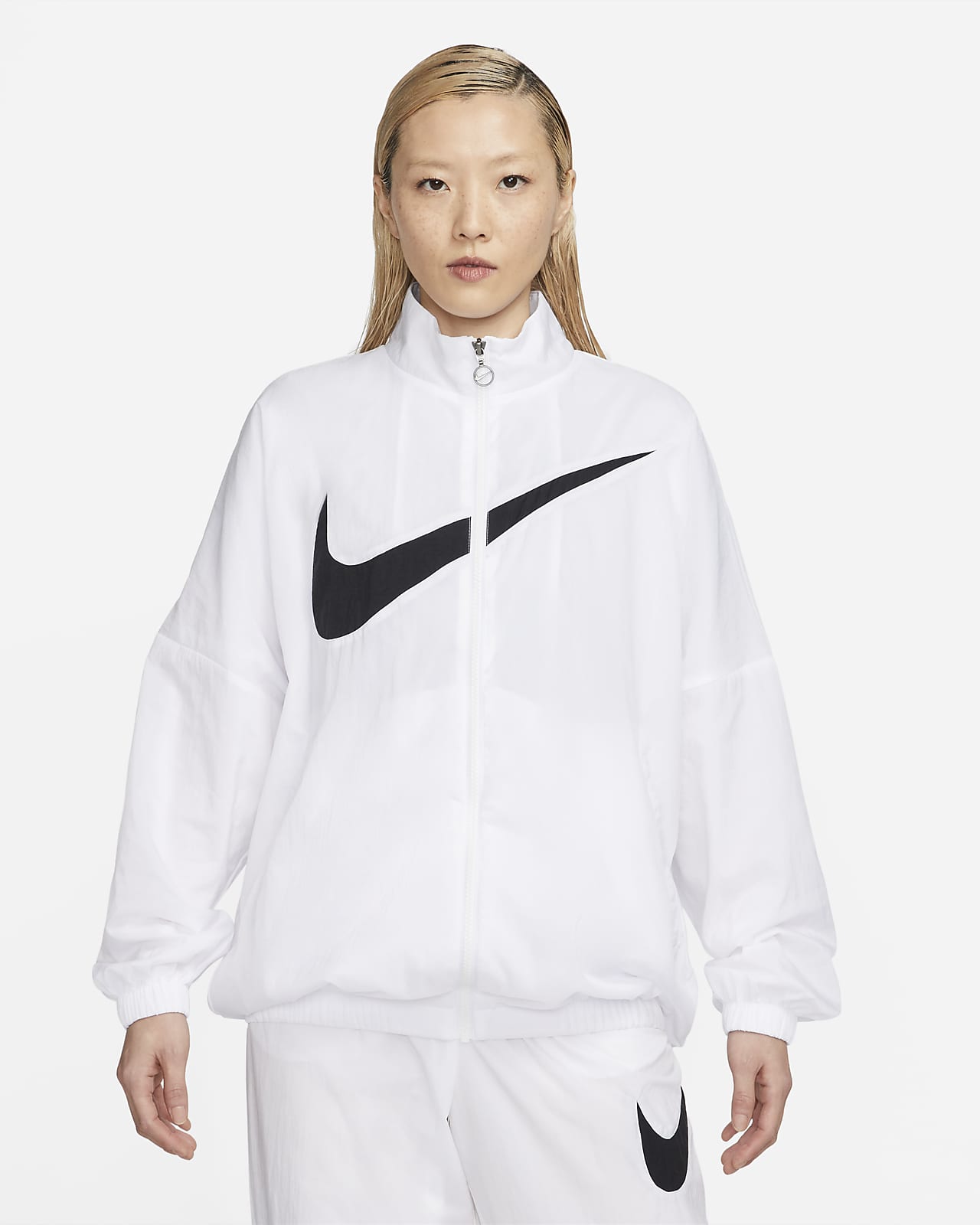 Женская куртка Nike Sportswear Essential черная