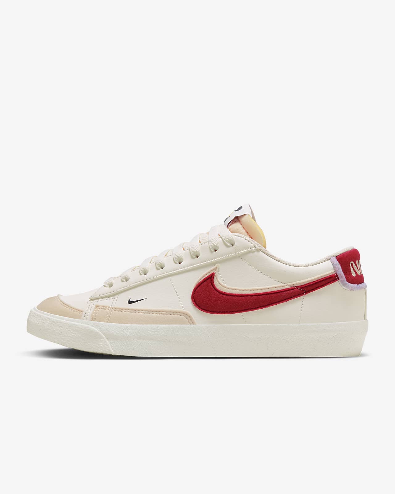 Женские кроссовки Nike Blazer Low '77