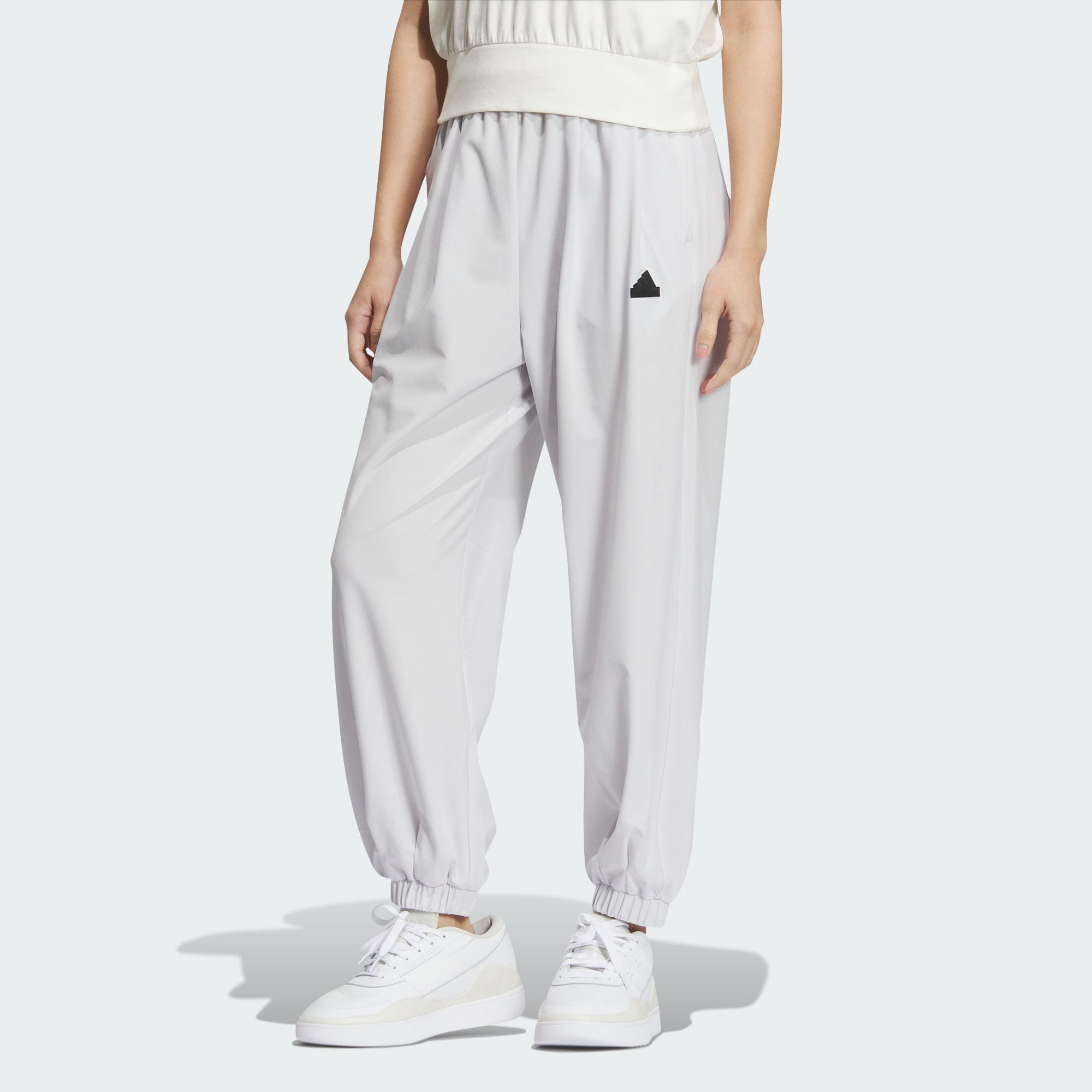 Женские брюки adidas SPORTSWEAR PANTS IM8832