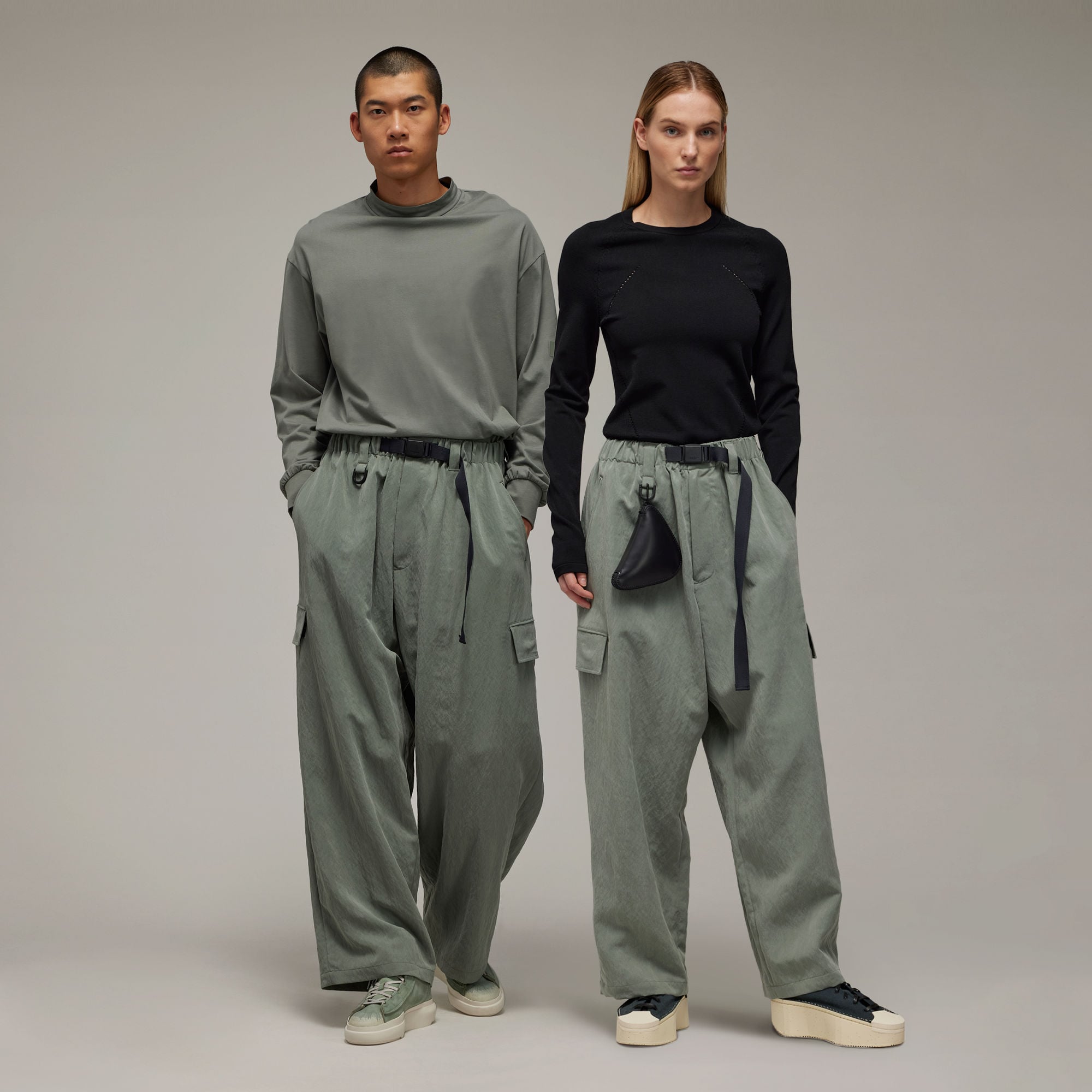 Брюки adidas WIDE CARGO PANTS