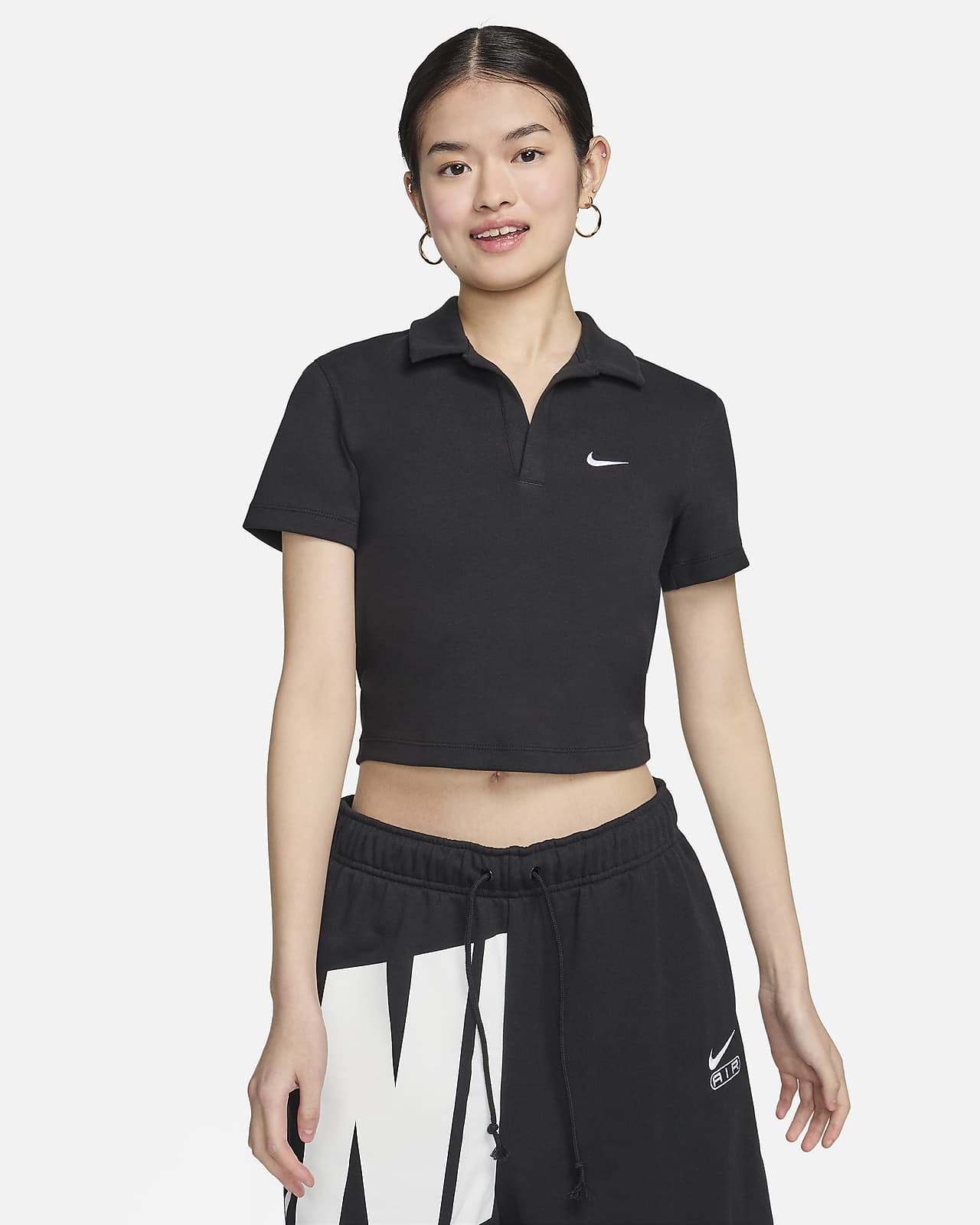 Женский топ Nike Sportswear Essential черный