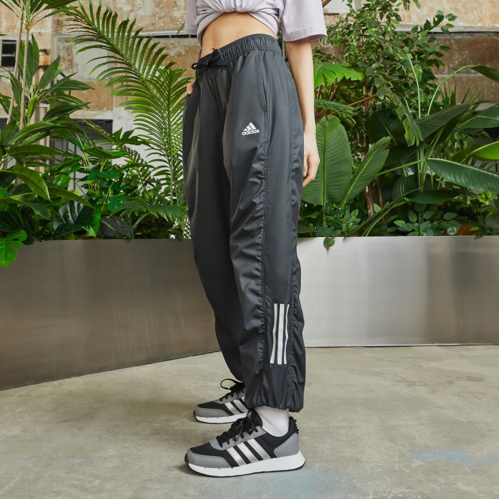 Женские брюки adidas SPORTSWEAR PANTS JJ1296