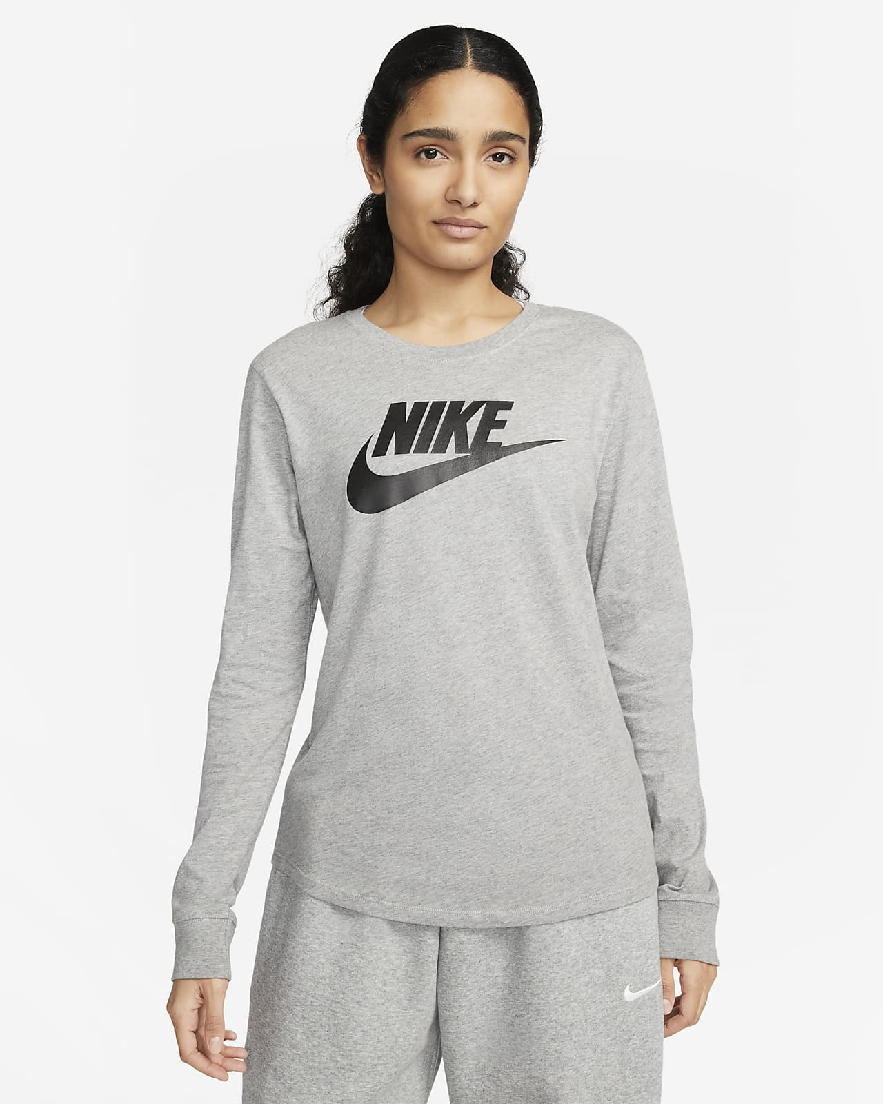 Женская футболка Nike Sportswear Essentials