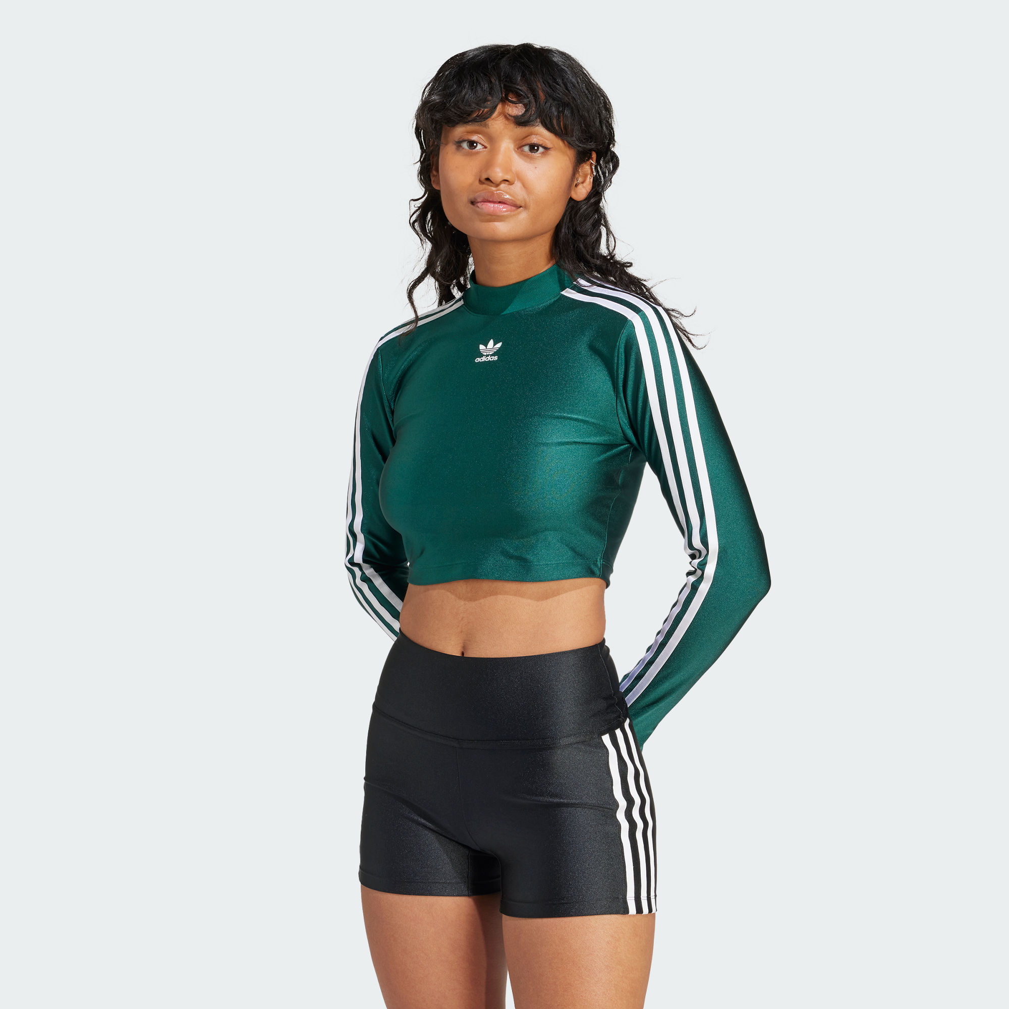 Женская футболка adidas ADICOLOR CROPPED LONG SLEEVE TEE IR8136