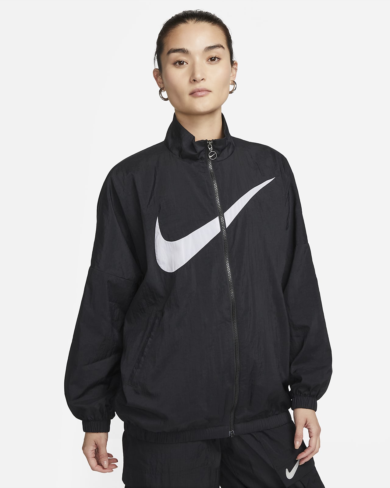 Женская куртка Nike Sportswear Essential черная