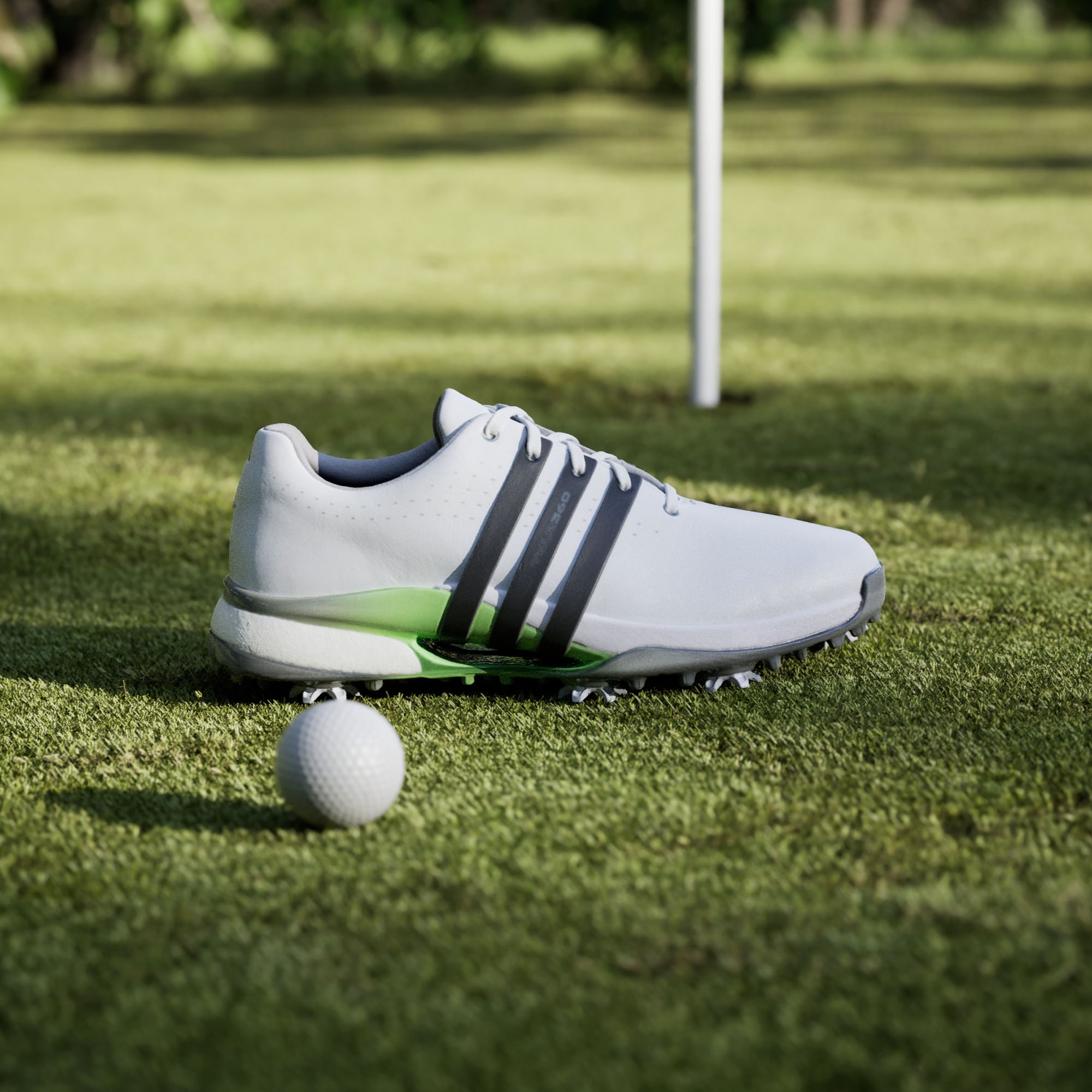 Женские кроссовки adidas TOUR360 24 BOOST GOLF SHOES черно-белые