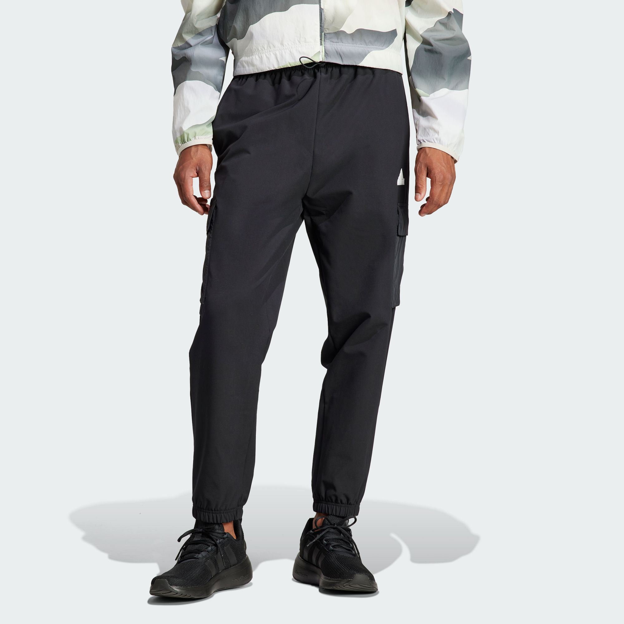 Мужские брюки adidas CITY ESCAPE PREMIUM CARGO PANTS черные