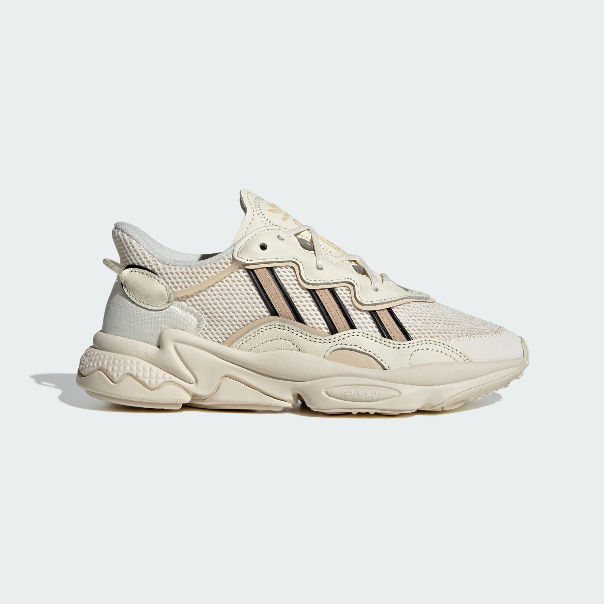 Женские кроссовки adidas OZWEEGO SHOES белые