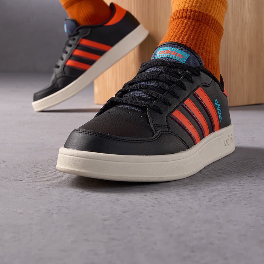 Мужские кроссовки adidas BREAKNET SHOES IG6535