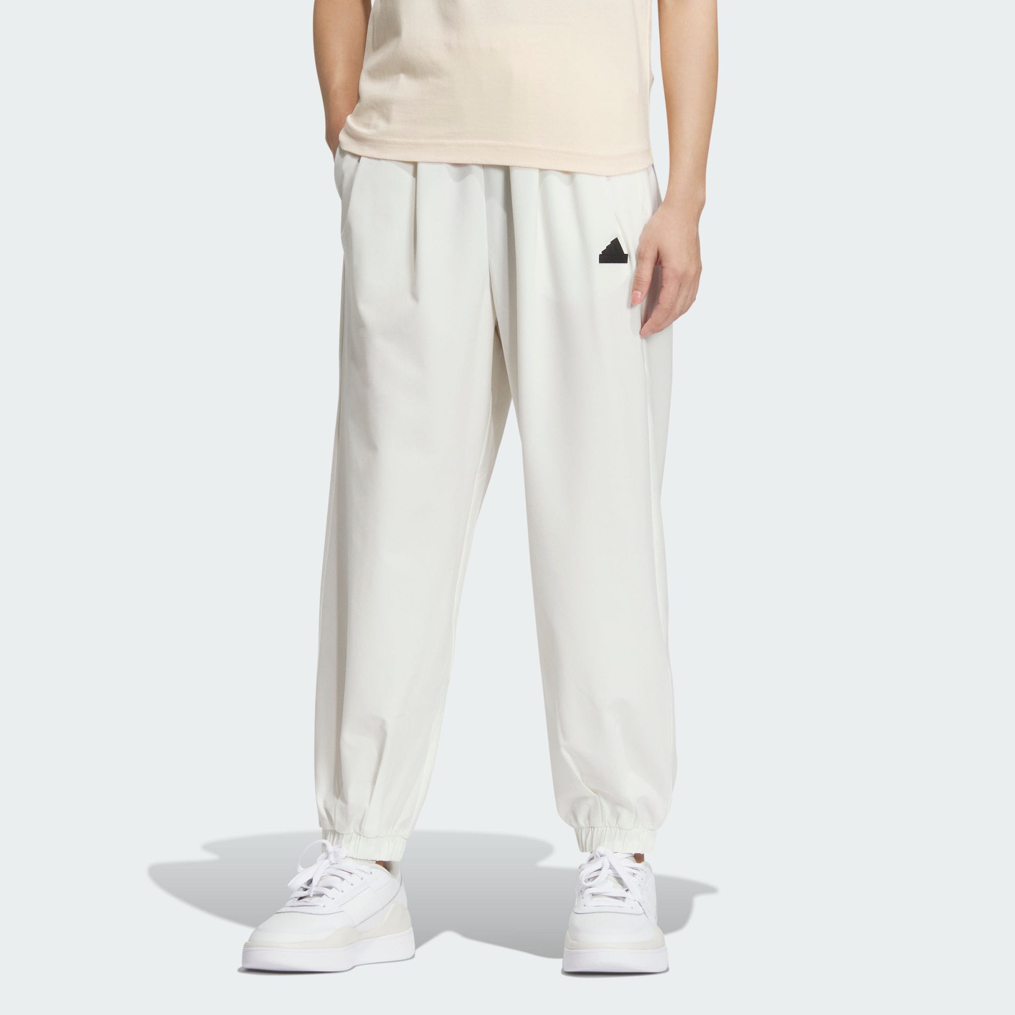 Женские брюки adidas SPORTSWEAR PANTS IM8834