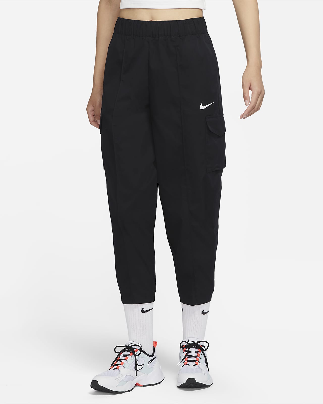 Женские брюки Nike Sportswear Essentials черные