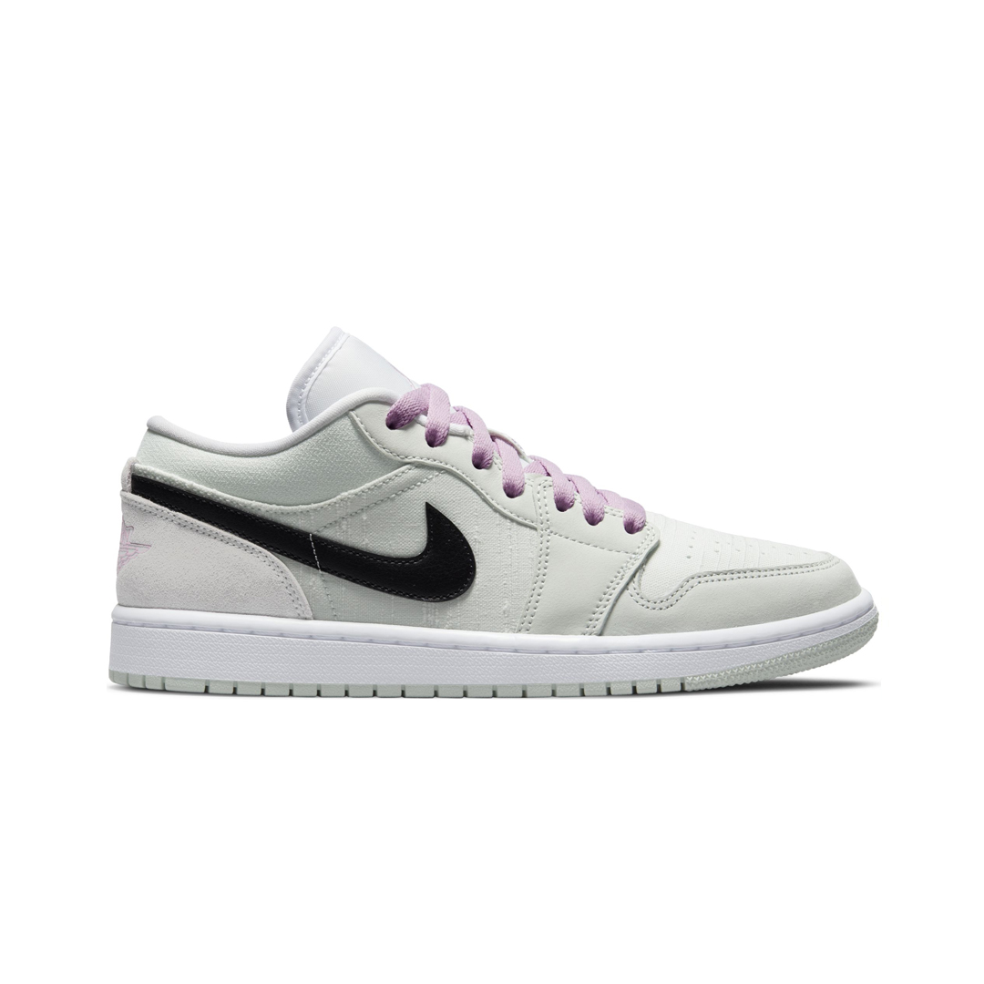 Кроссовки Nike Air Jordan 1 Low SE WMNS Barely Green