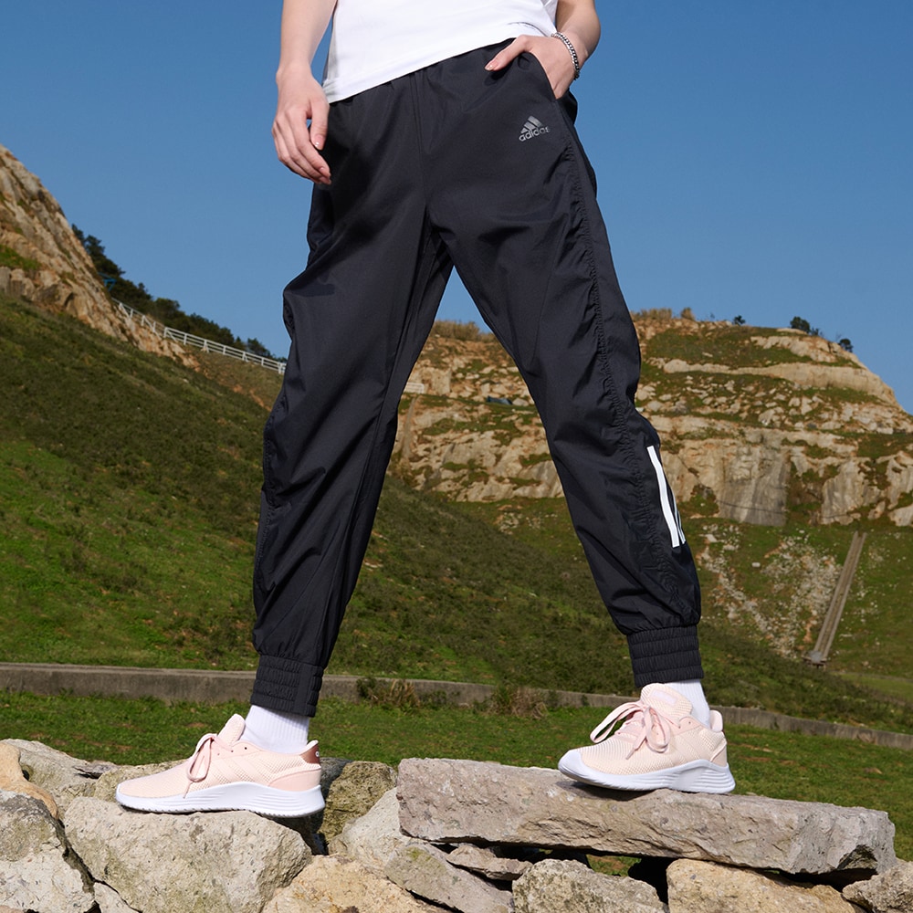 Женские брюки adidas ME TIME SHIR PANTS черно-белые