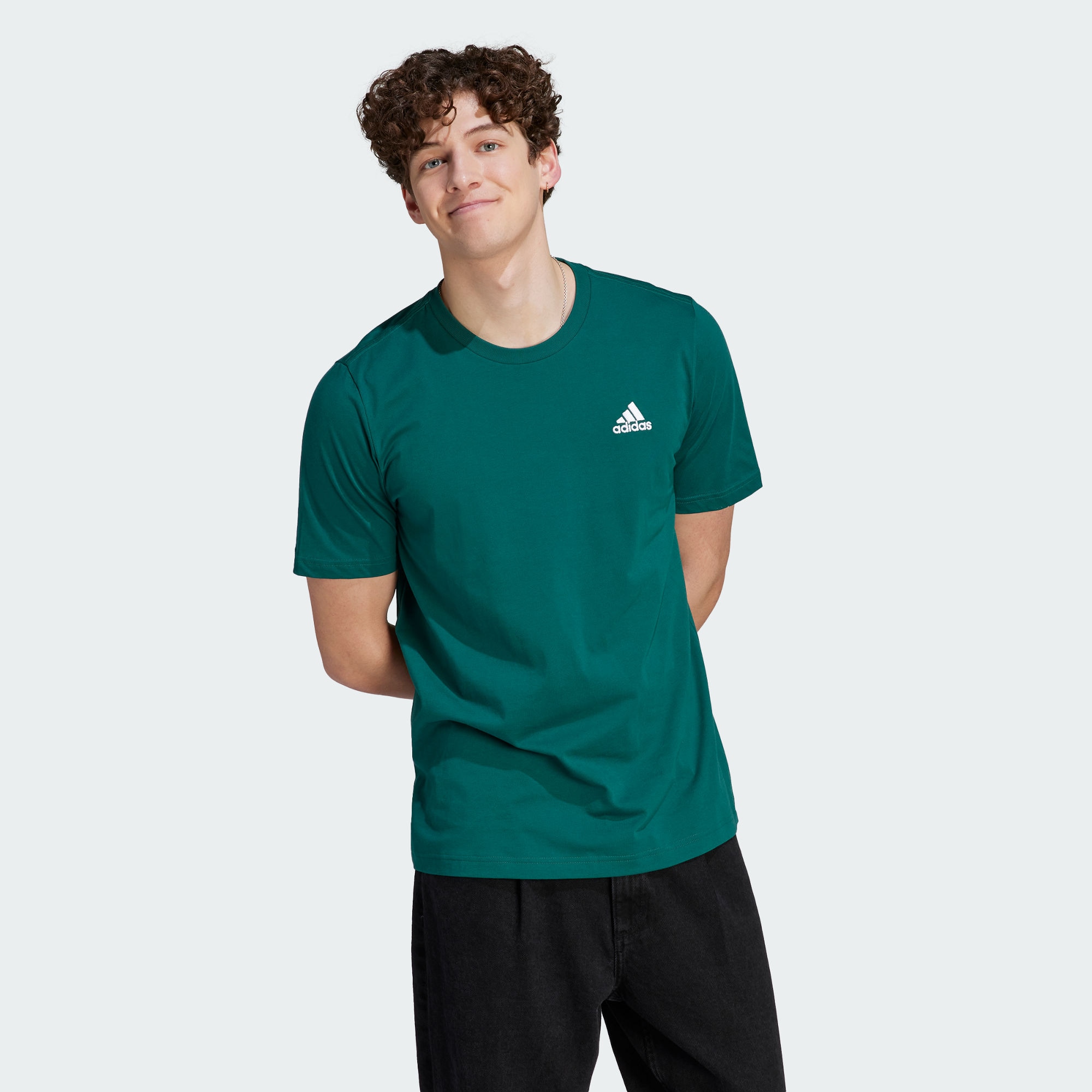 Мужская футболка adidas ESSENTIALS JERSEY EMBROIDERED TEE