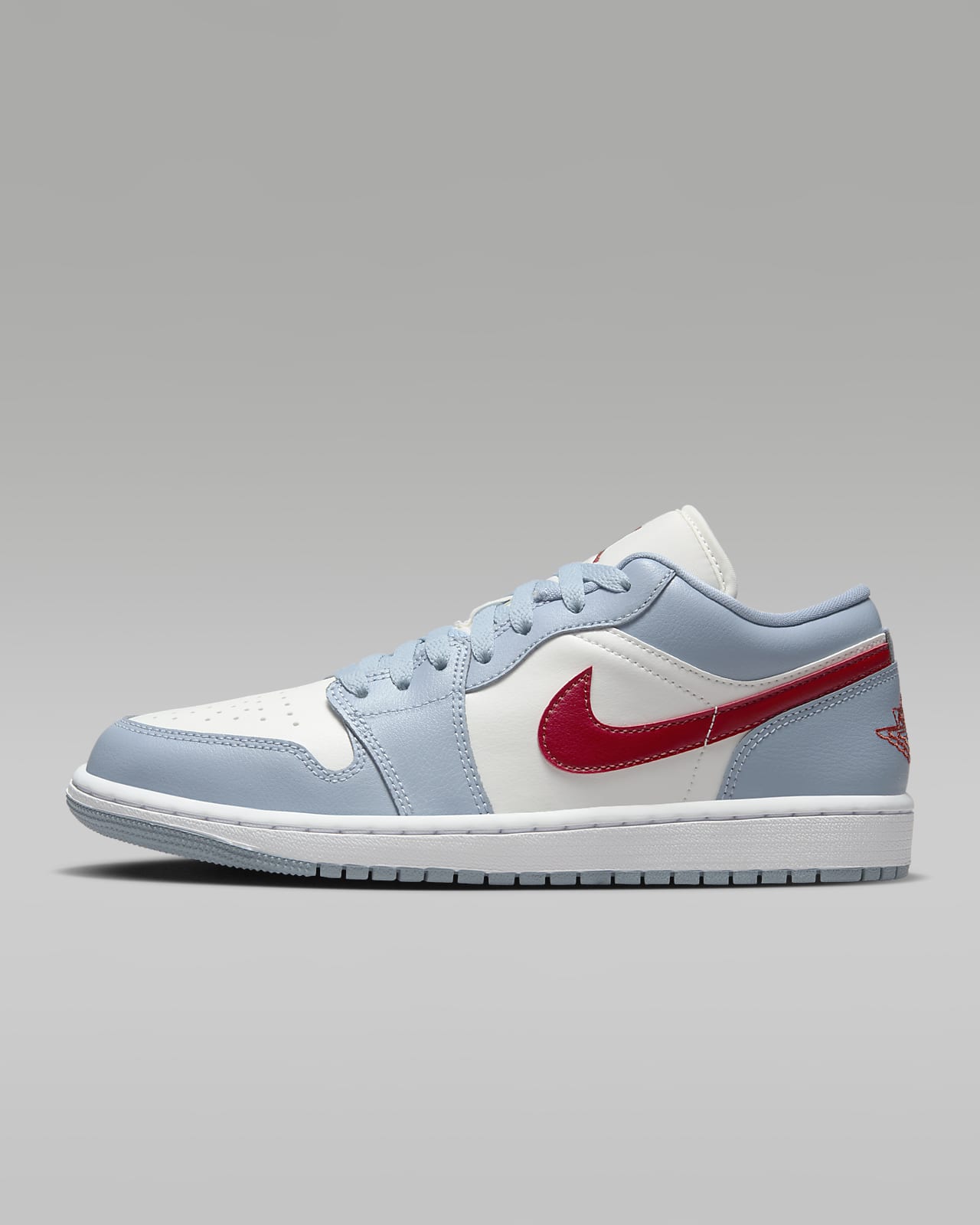 Женские кроссовки nike Air Jordan 1 Low белые