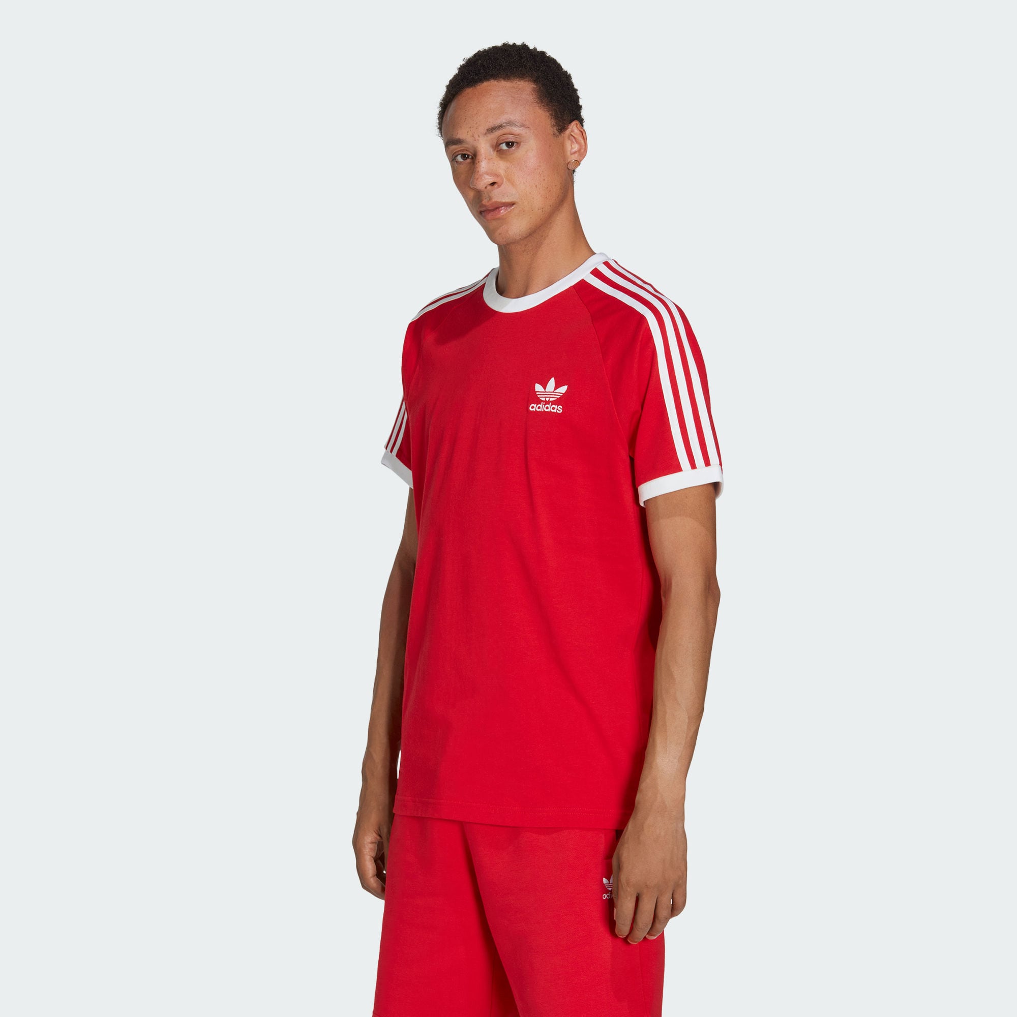 Мужская футболка adidas ADICOLOR SUPERSTAR 3-STRIPES TEE IA4852