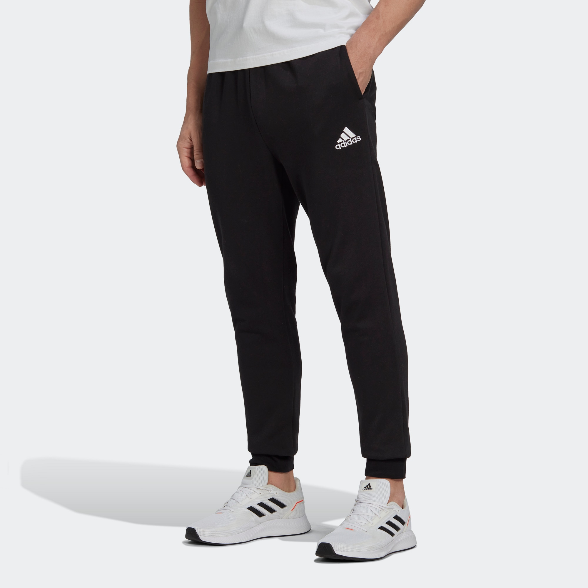 Мужские брюки adidas ESSENTIALS REGULAR TAPERED PANTS