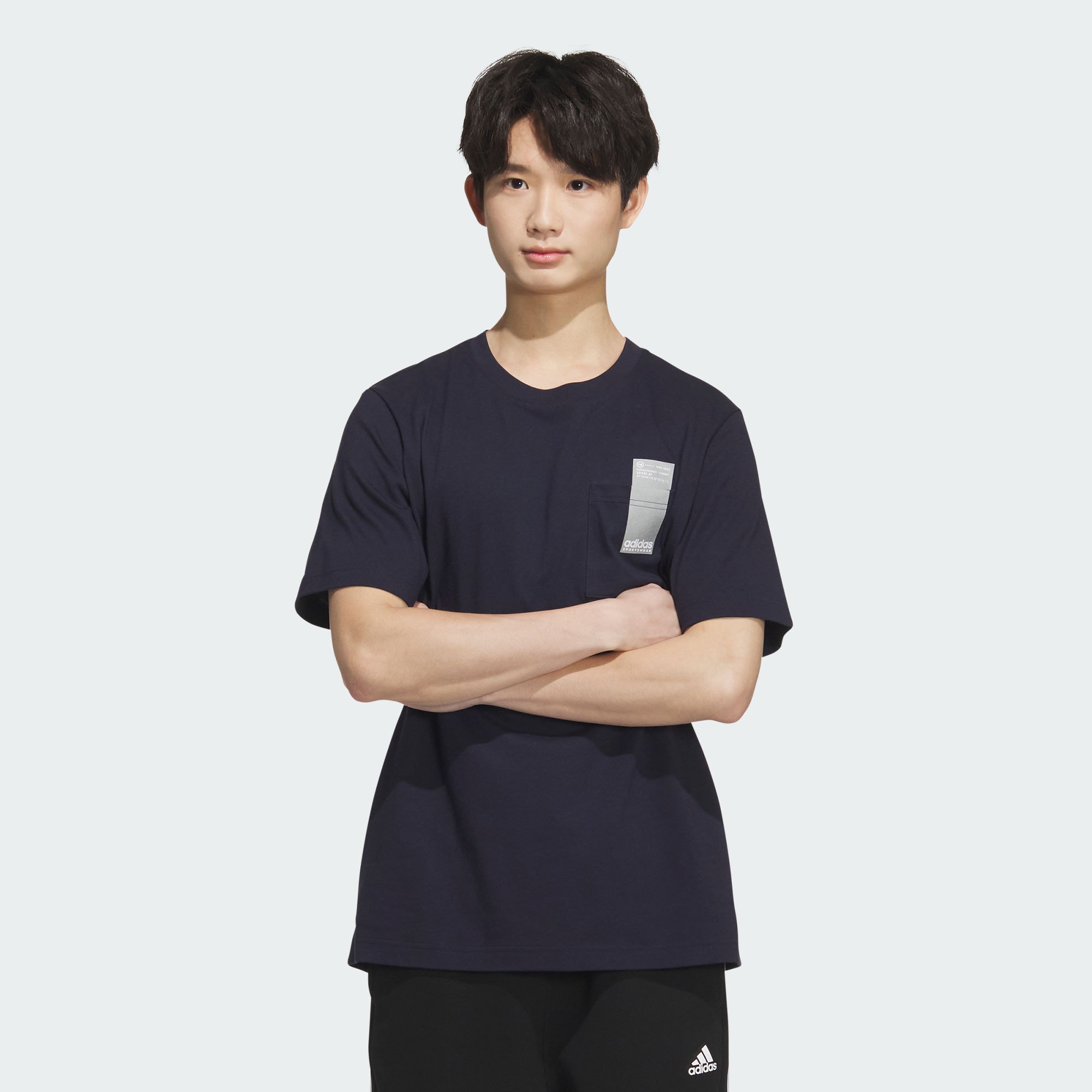 Футболка adidas SMALL LINEAR LOGO POCKET TEE JI9082