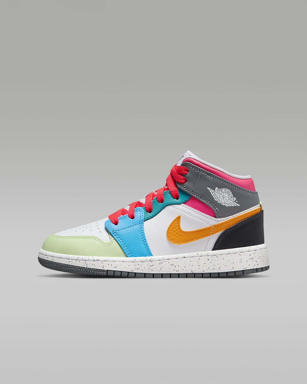 Детские кроссовки nike Air Jordan 1 Mid SE (GS) серые